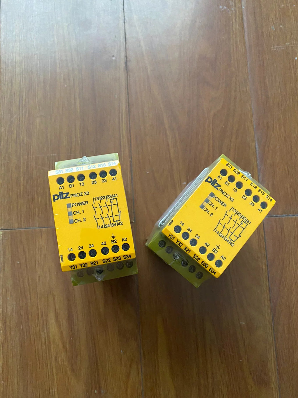 1pc new  PILZ PNOZ X3 774310