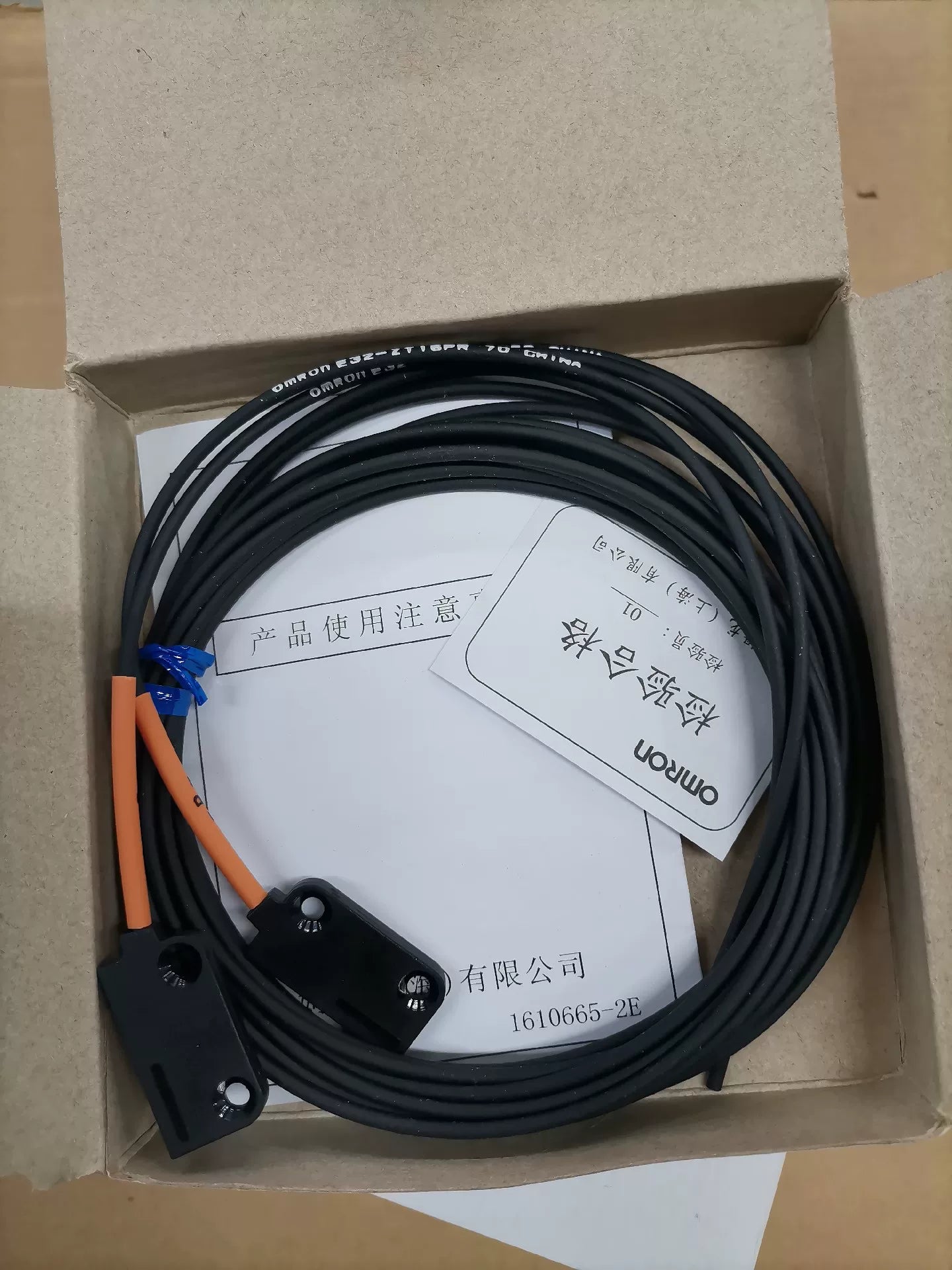 1pc New   Omron E32-ZT16PR