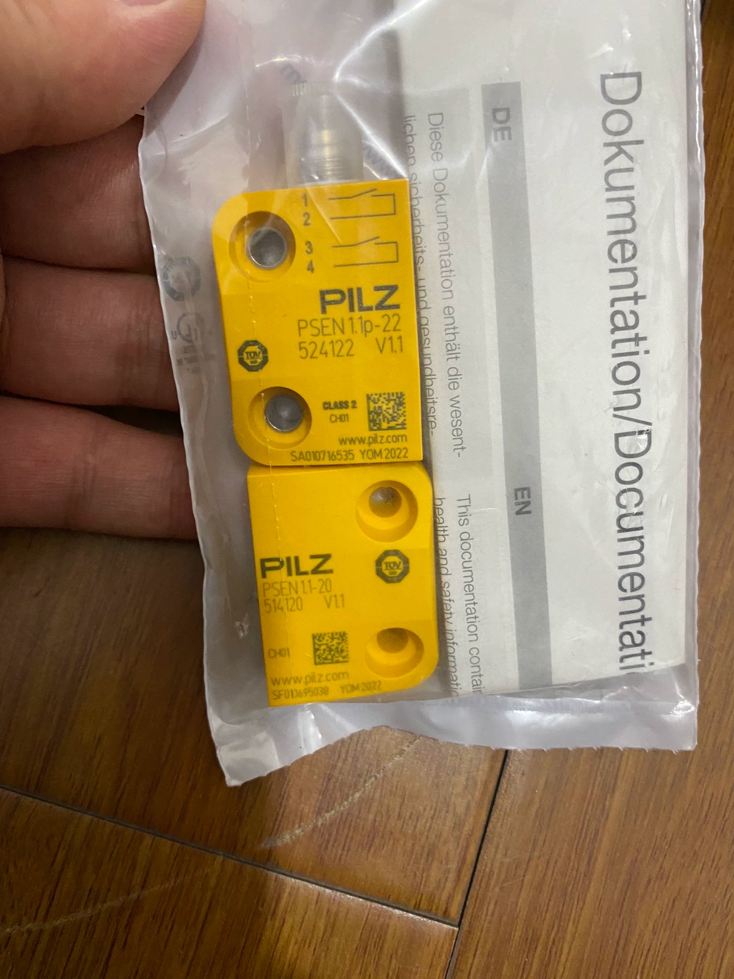 1pc new  PILZ PSEN 1.1p-22/PSEN 1.1-20 504222