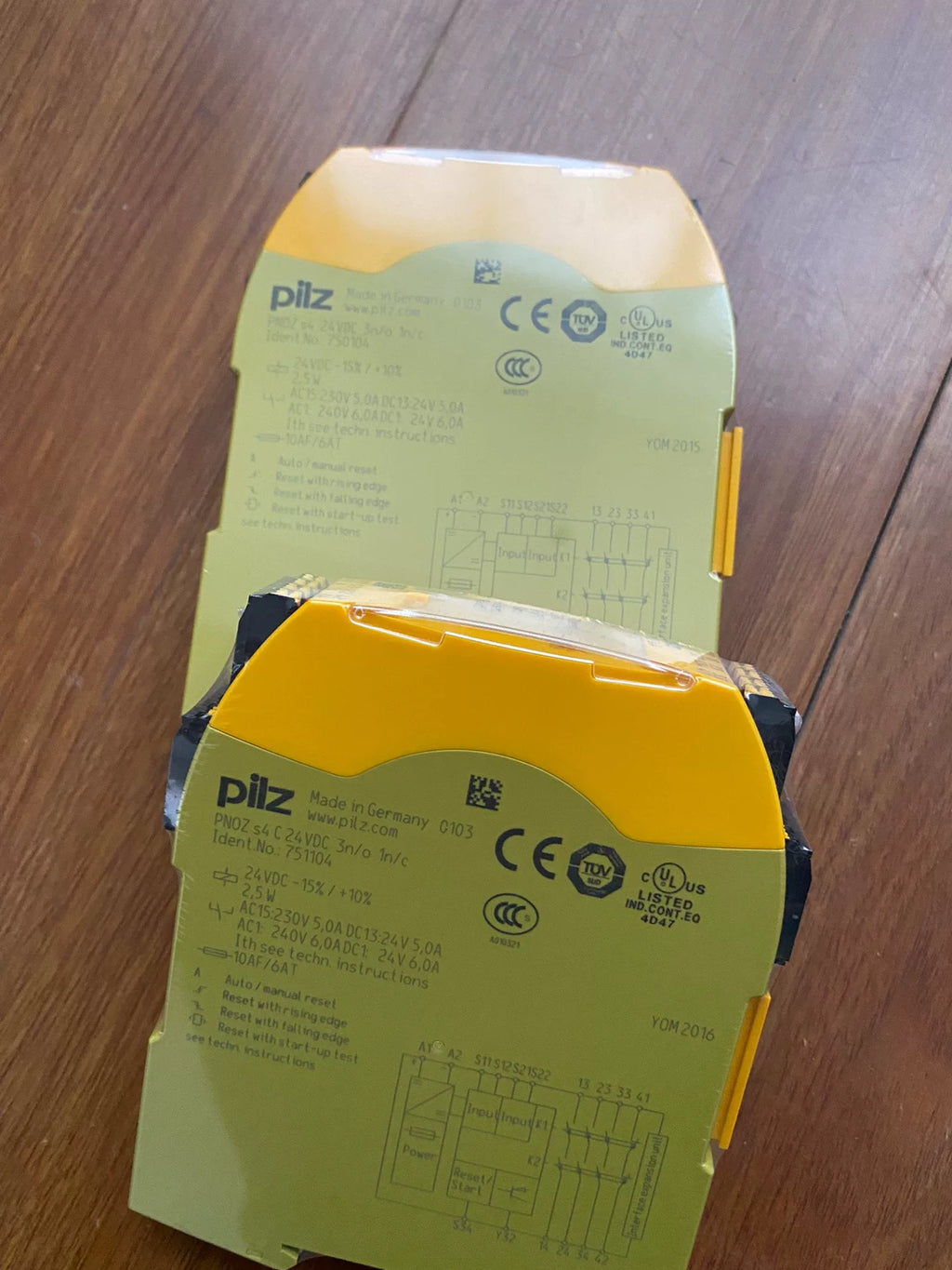 1pc new  PILZ 750104