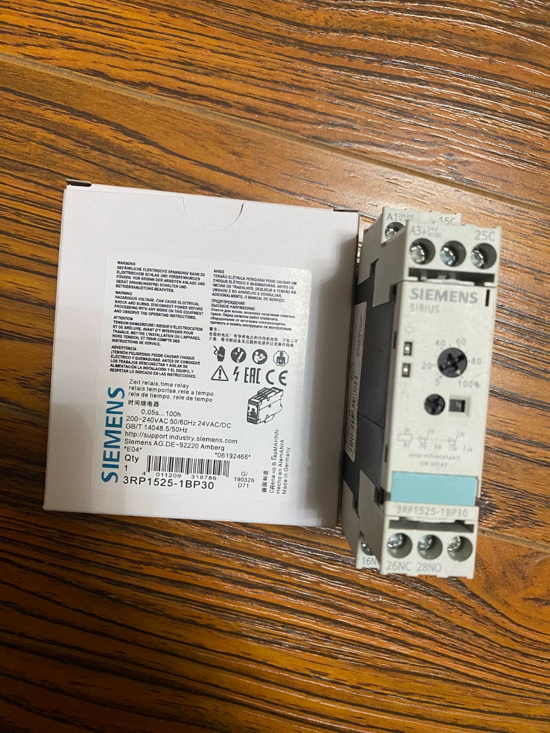 1pc new  SIEMENS 3RP1525-1BP30