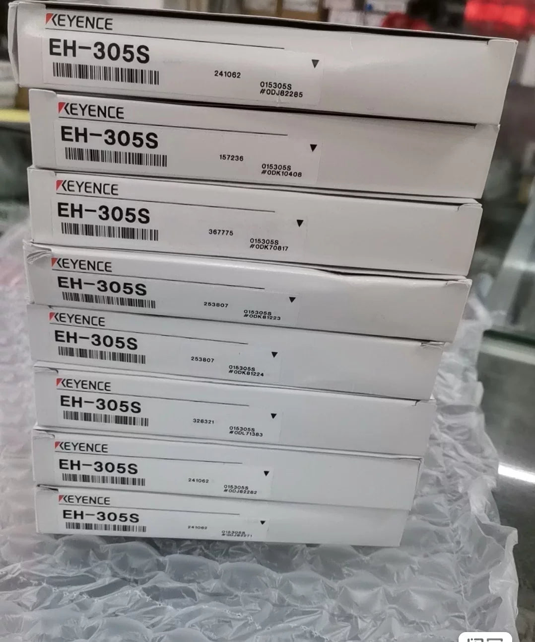 1pc New   KEYENCE EH-305S