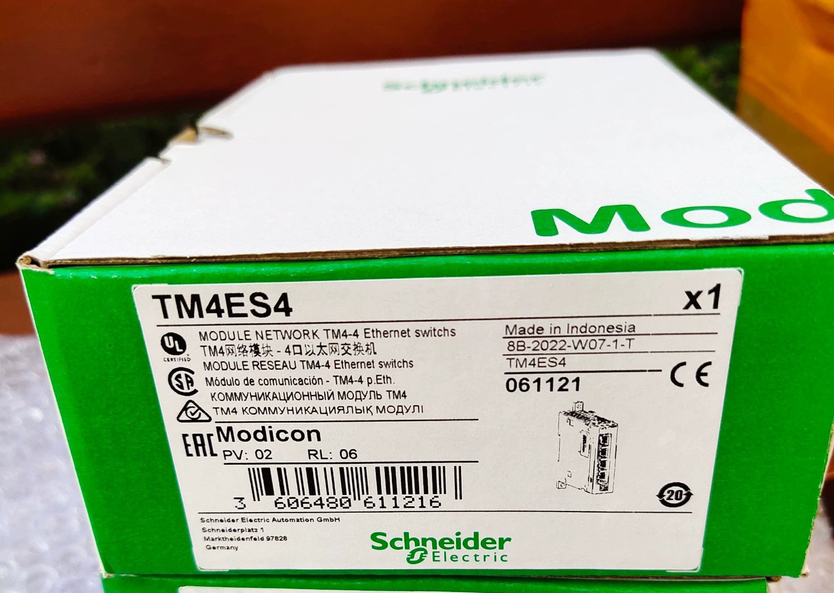 1pc new in box freeship TM4ES4