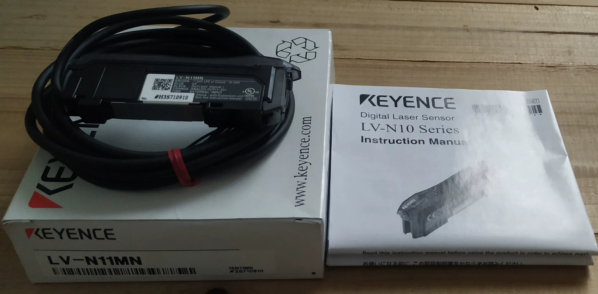 1pc New   KEYENCE LV-N11P