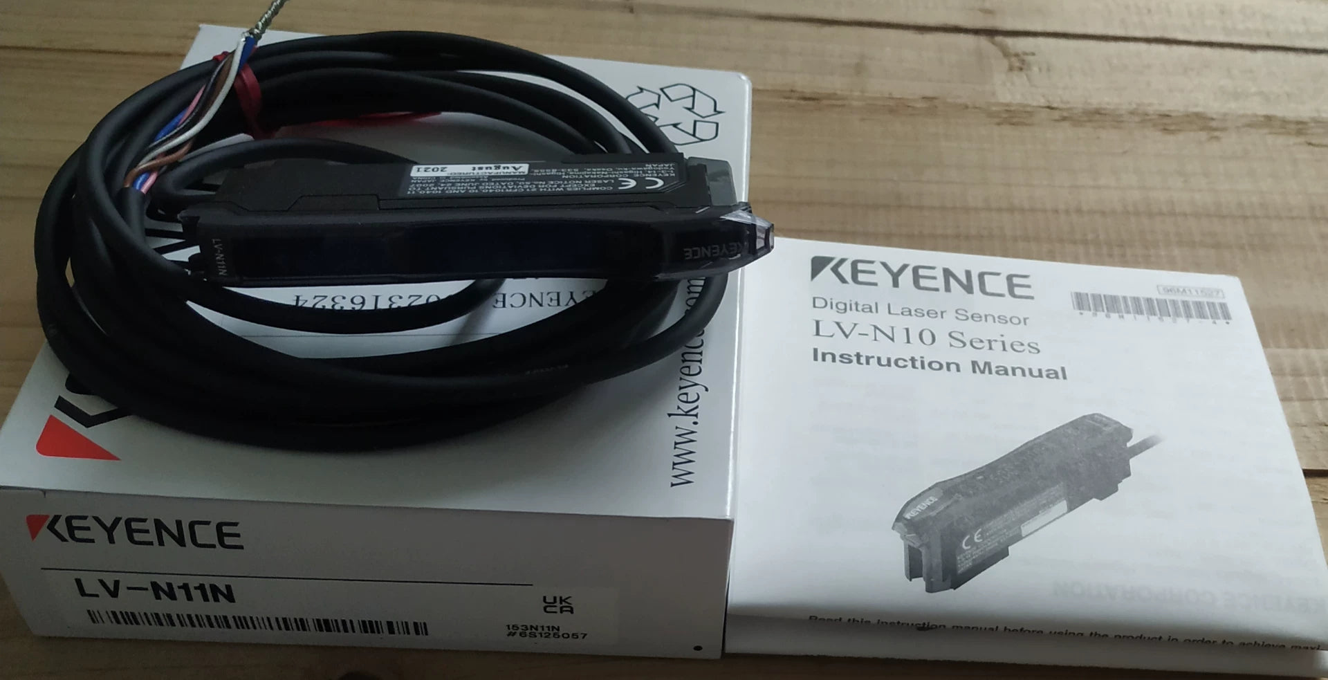 1pc New   KEYENCE LV-N11P