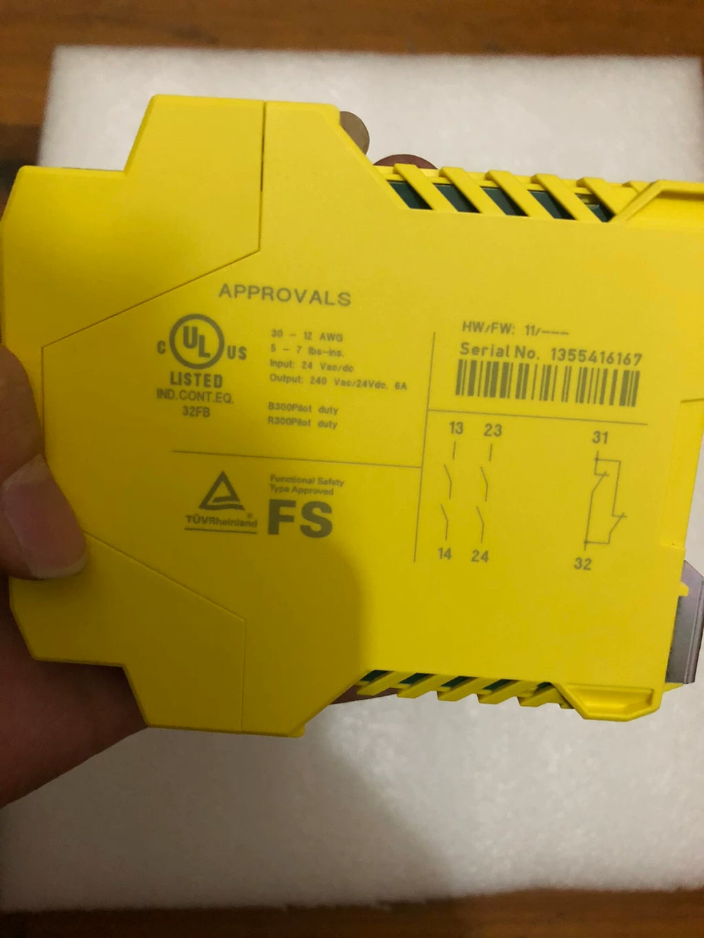 1pc new  phoenix   PSR-SCP-24UC/ESA4/2X1/1X2  2963750