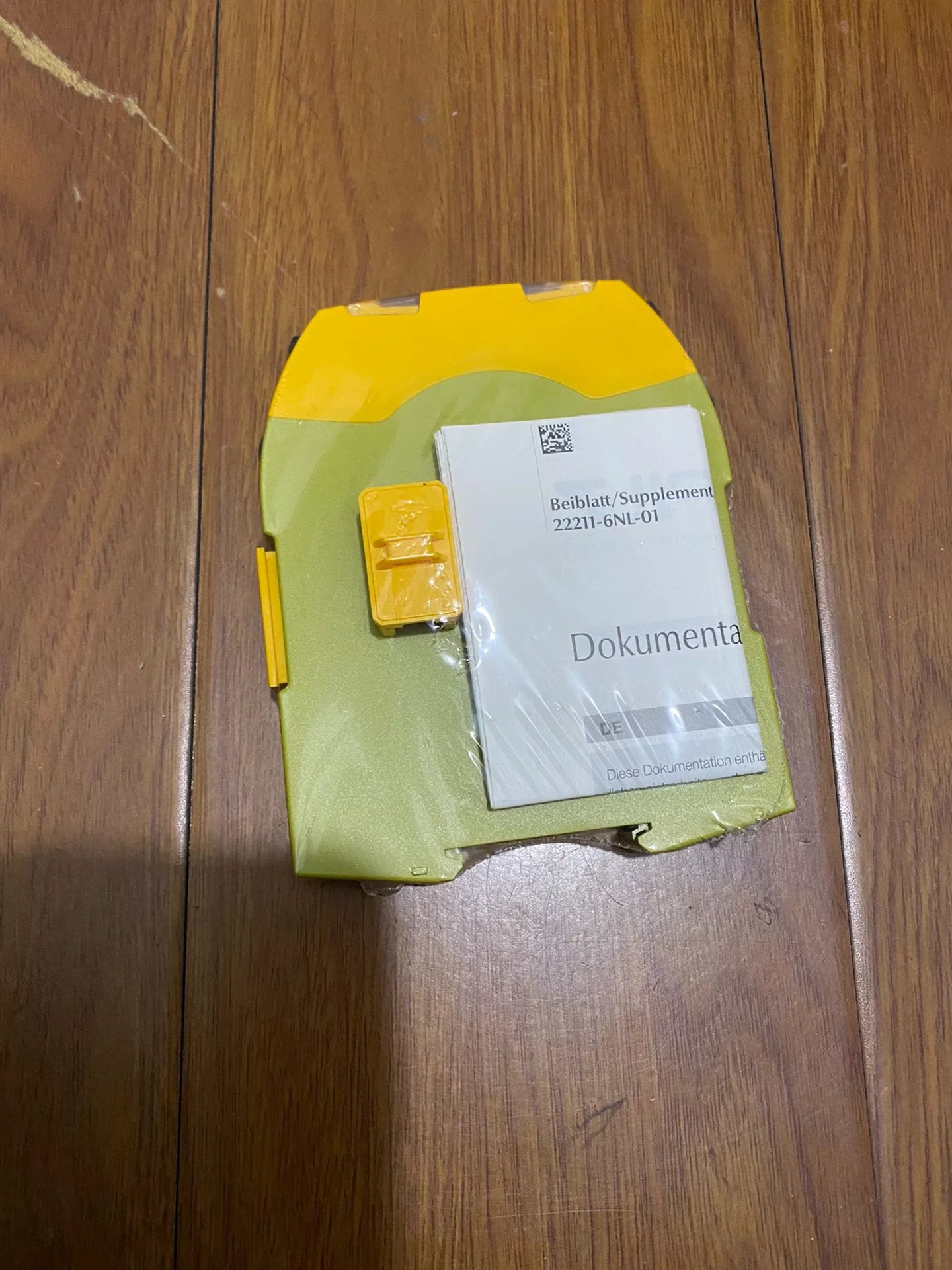 1pc new  Pilz 750177