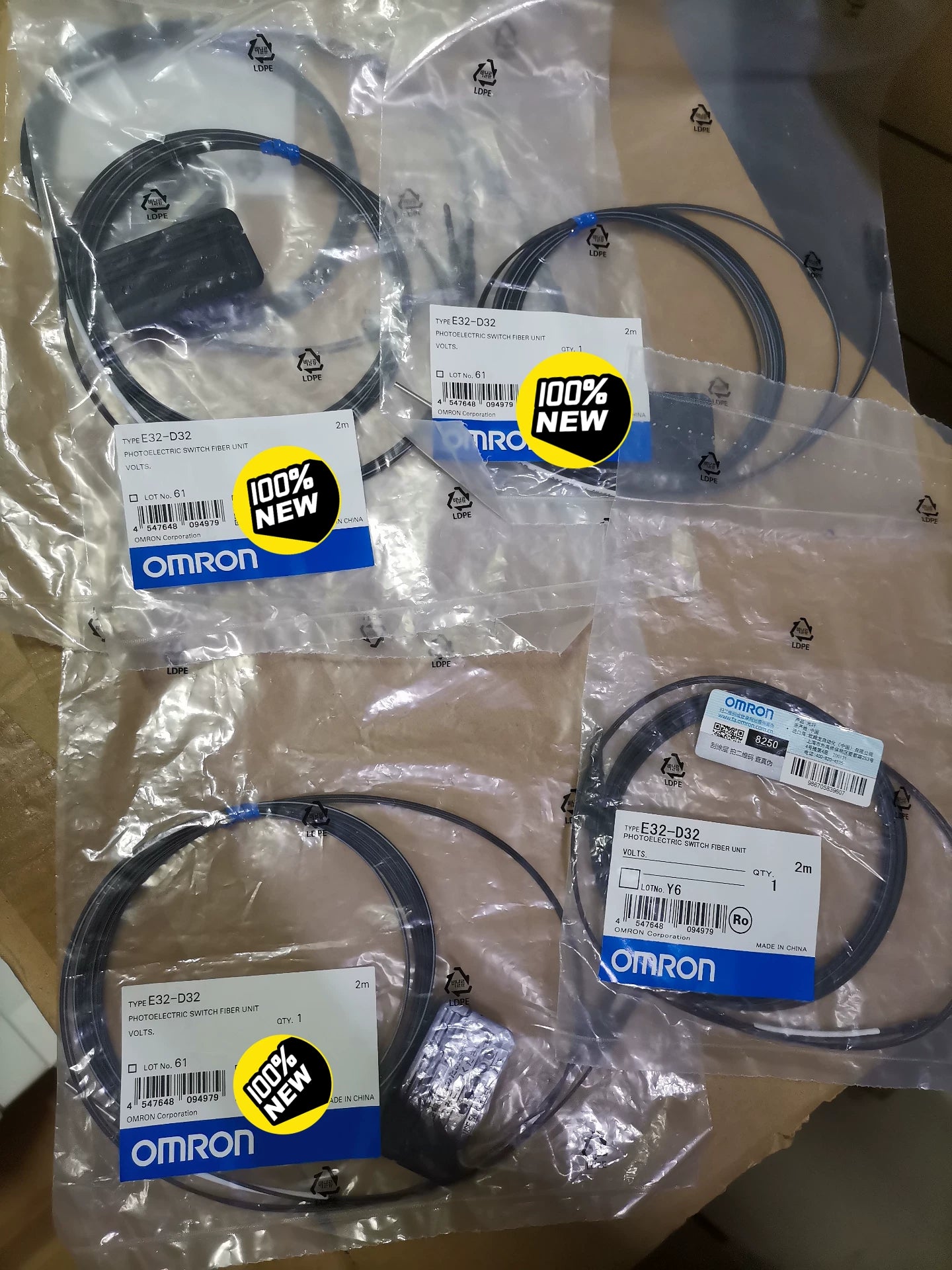 1pc New   Omron E32-D32