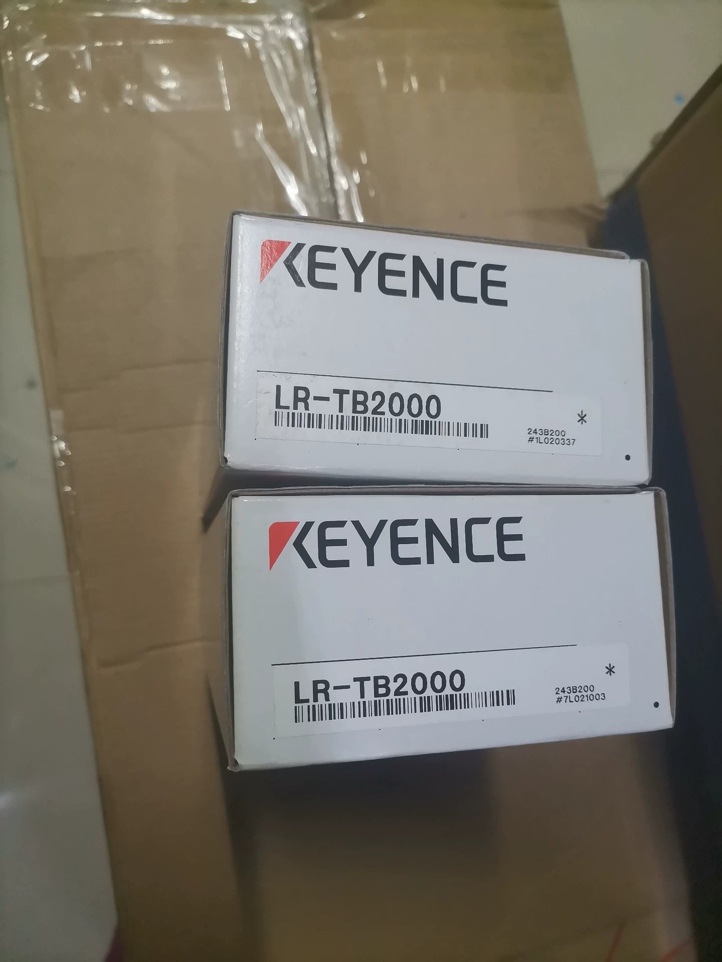1pc New   KEYENCE LR-TB2000