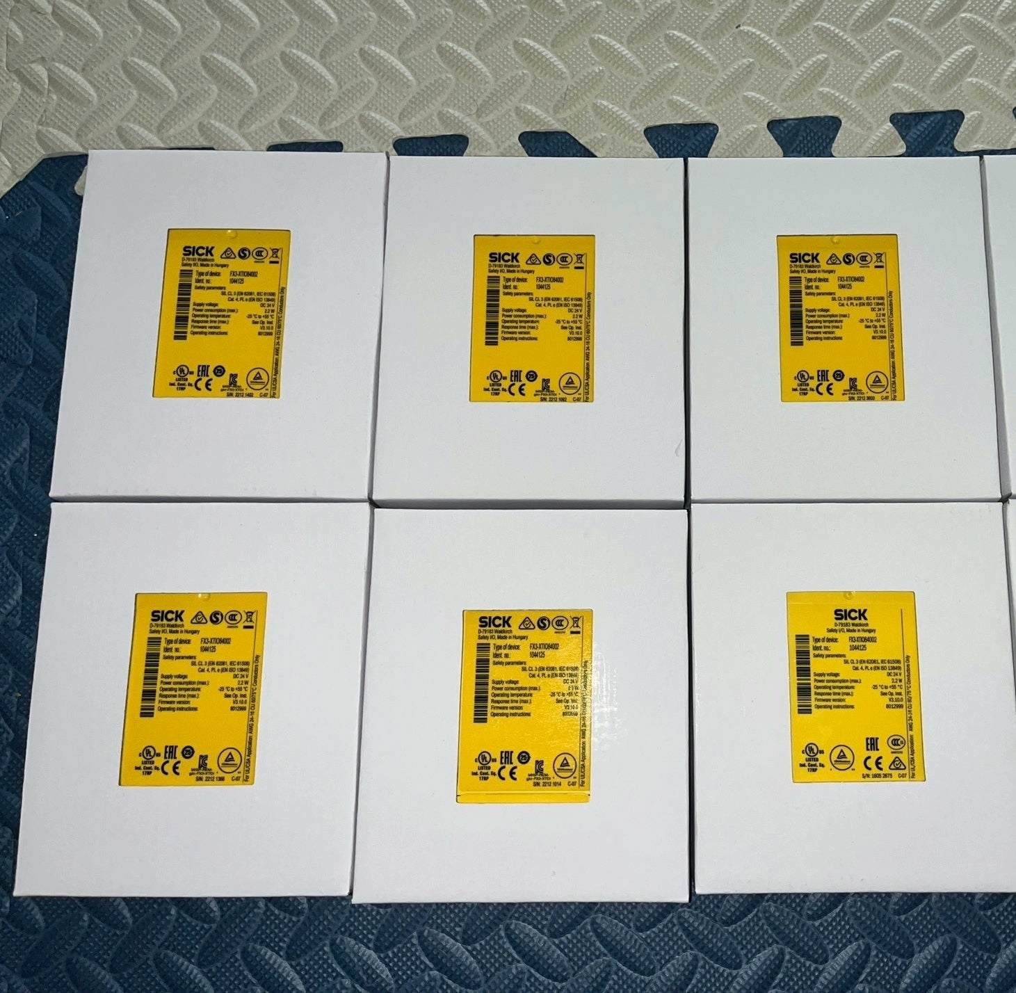 1pc new in box freeshipping SICK FX3-XTI084002