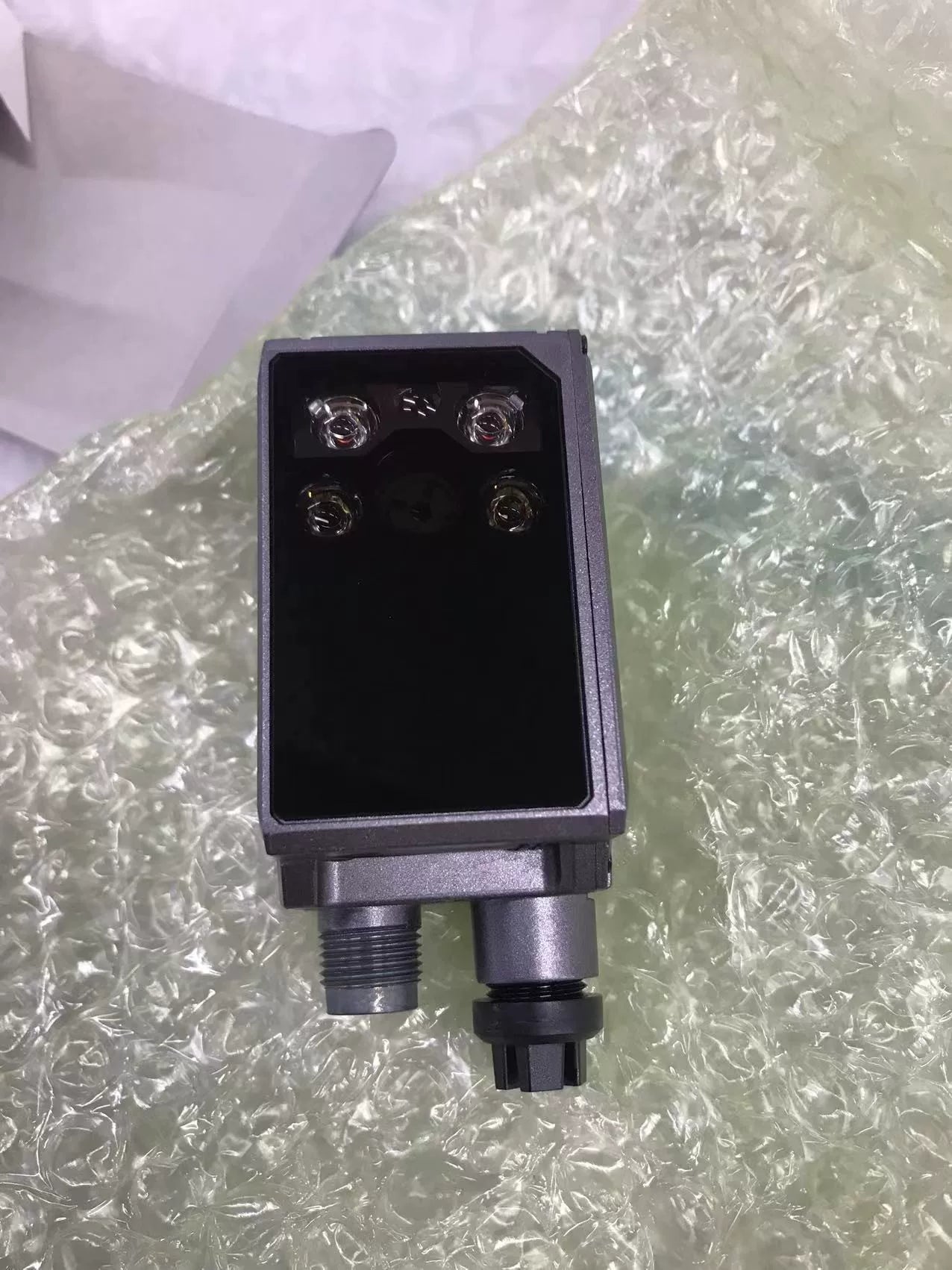 1pc New   KEYENCE SR-X100