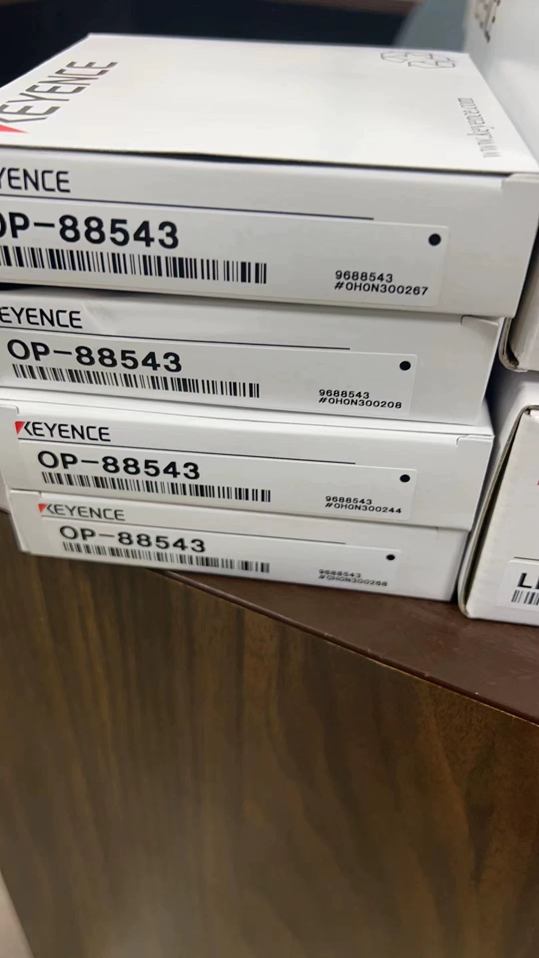 1pc new in box freeshipping KEYENCE OP-88543