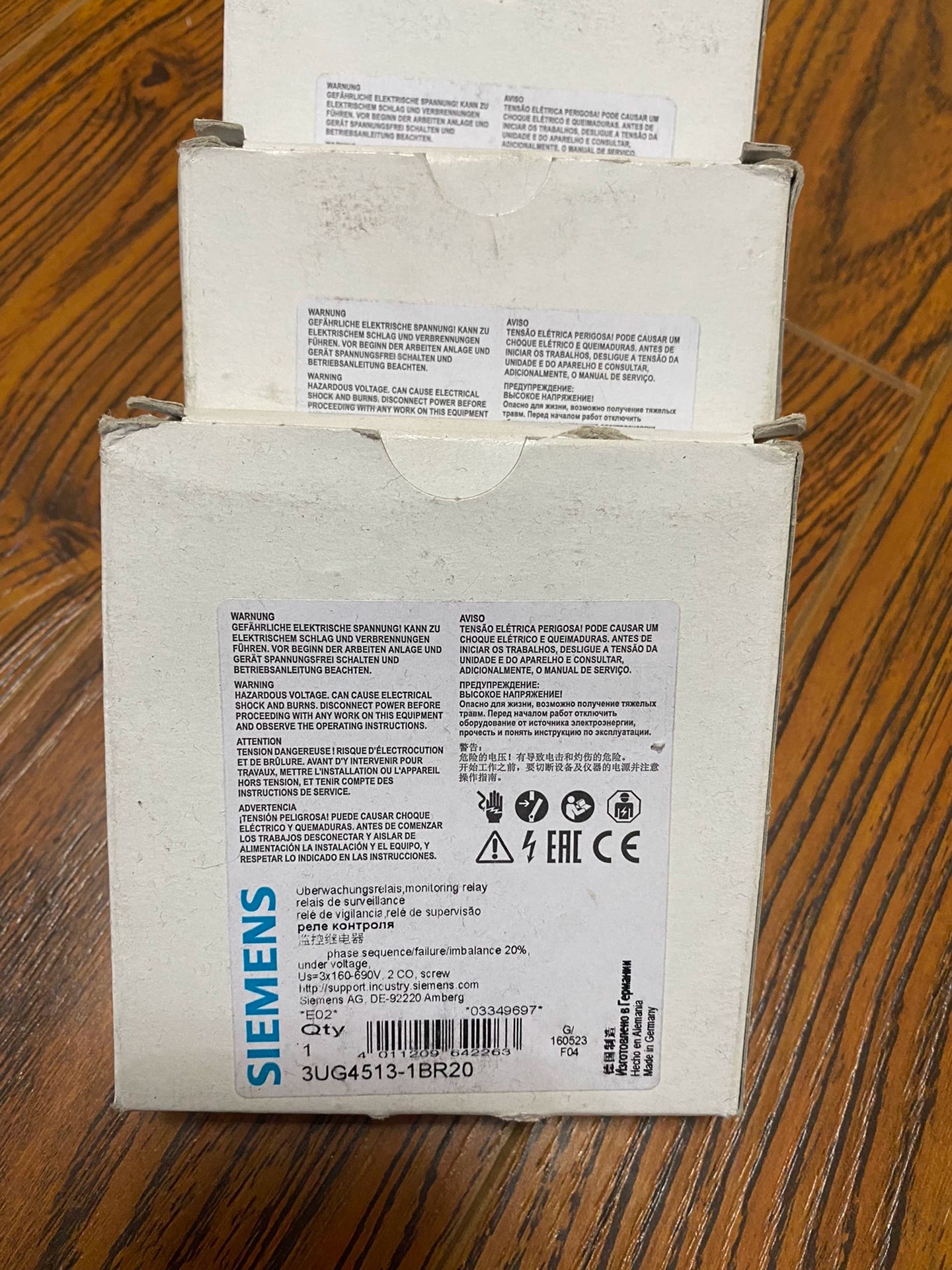 1pc new  SIEMENS 3UG4513-1BR20