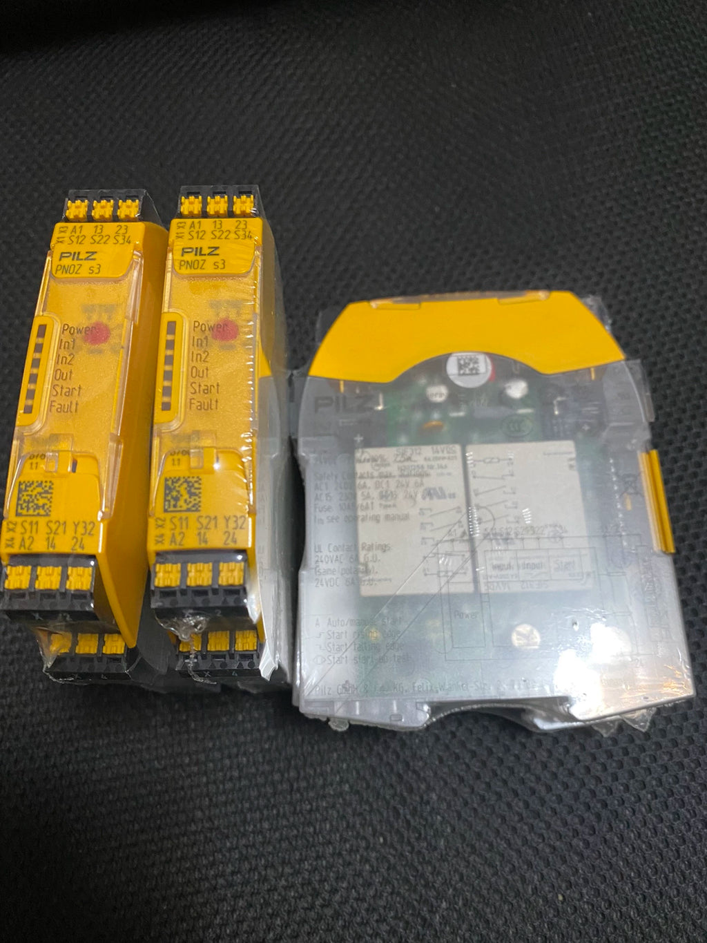 1pc new  PILZ 751103