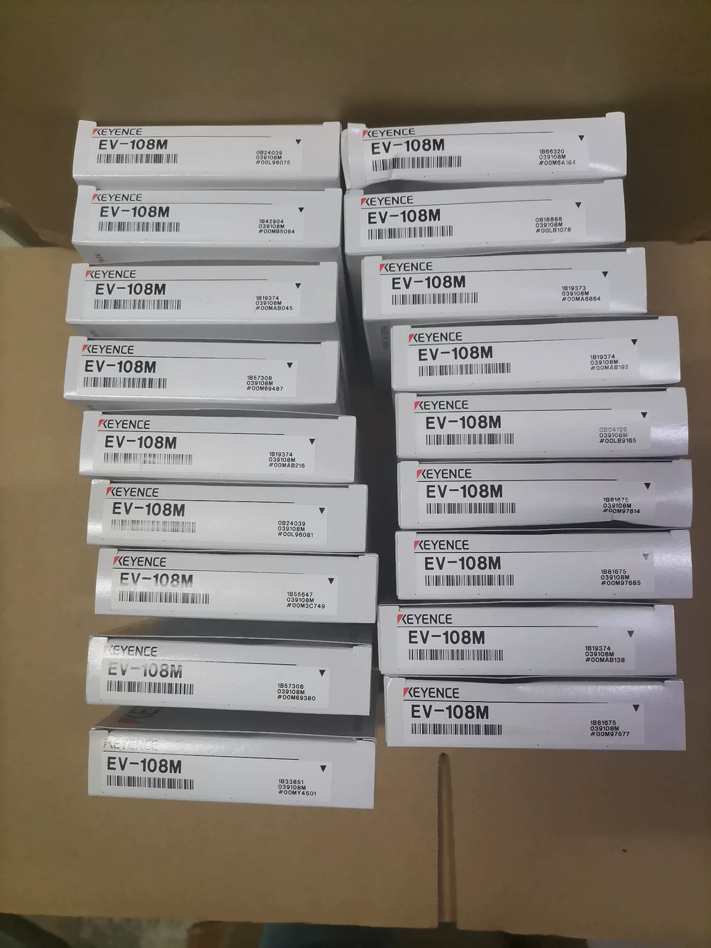 1pc New   KEYENCE EV-108M