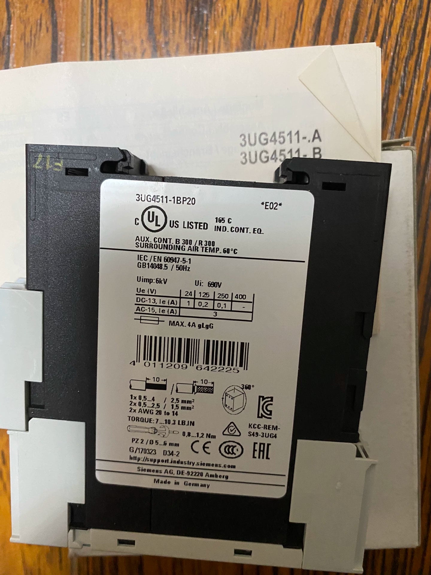 1pc new  SIEMENS 3UG4511-1BP20