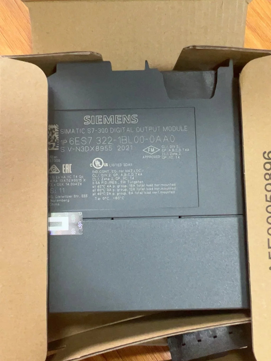 1PC New for Siemenz 6ES7322-1BL00-0AA0