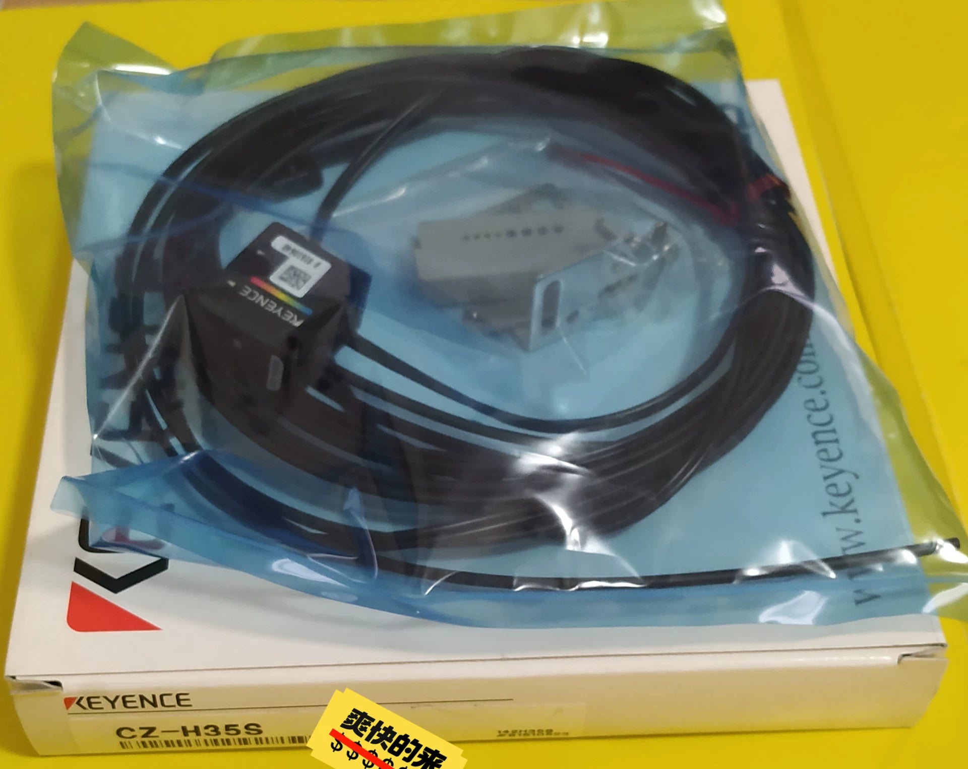 1pc New   KEYENCE CZ-H35S