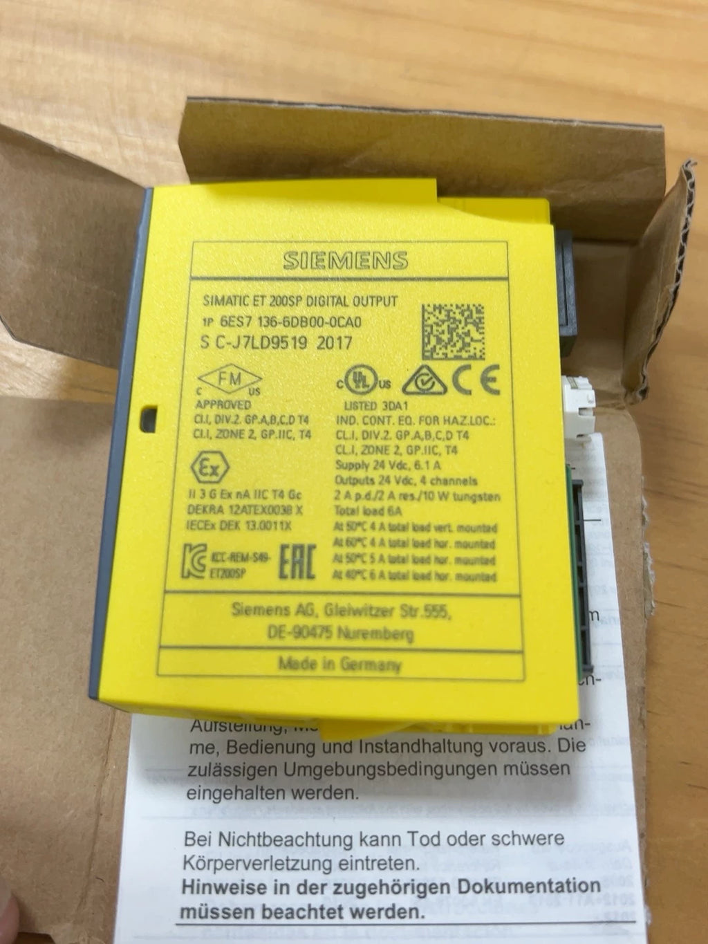 1PC New for Siemenz 6ES7136-6DB00-0CA0