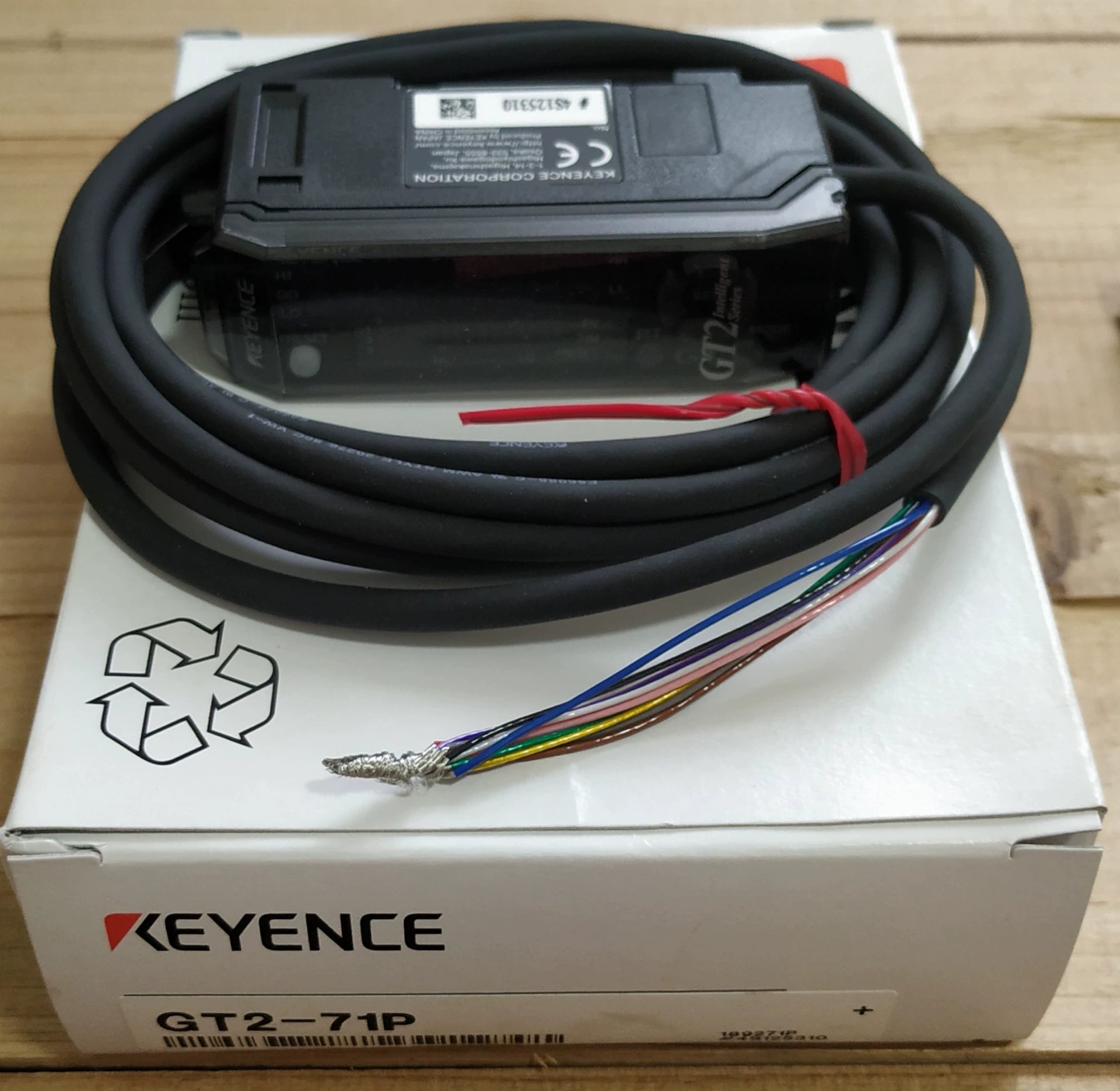 1pc New   KEYENCE GT2-71P