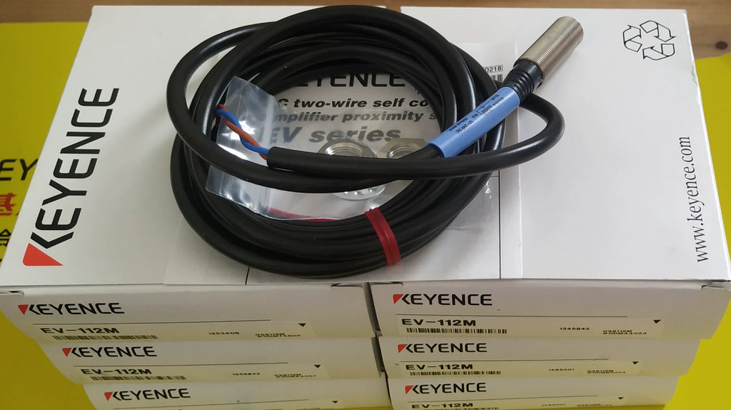 1pc New   KEYENCE EV-112M