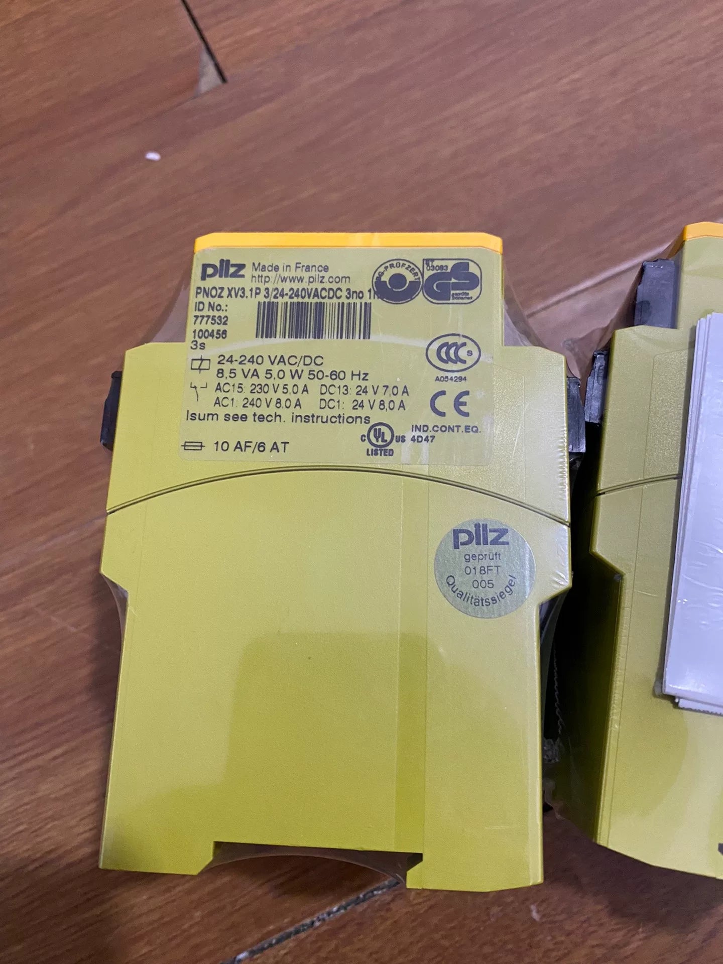 1pc new  PILZ PNOZ XV3.1P 3/24-240VACDC 777532