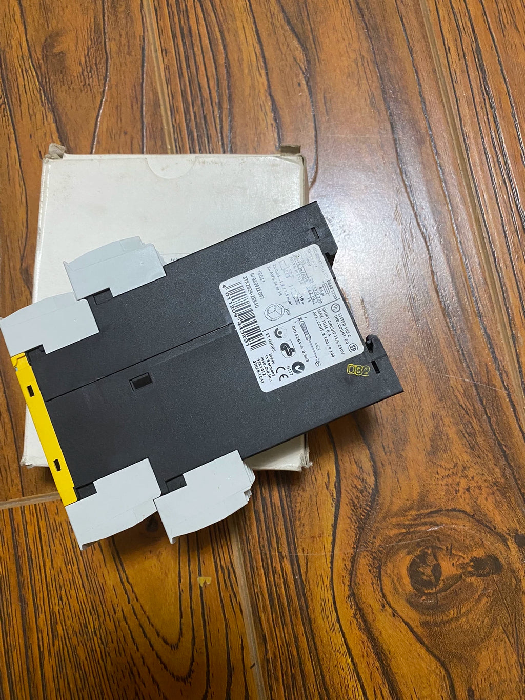 1pc new  SIEMENS 3TK2824-2BB40 24VDC
