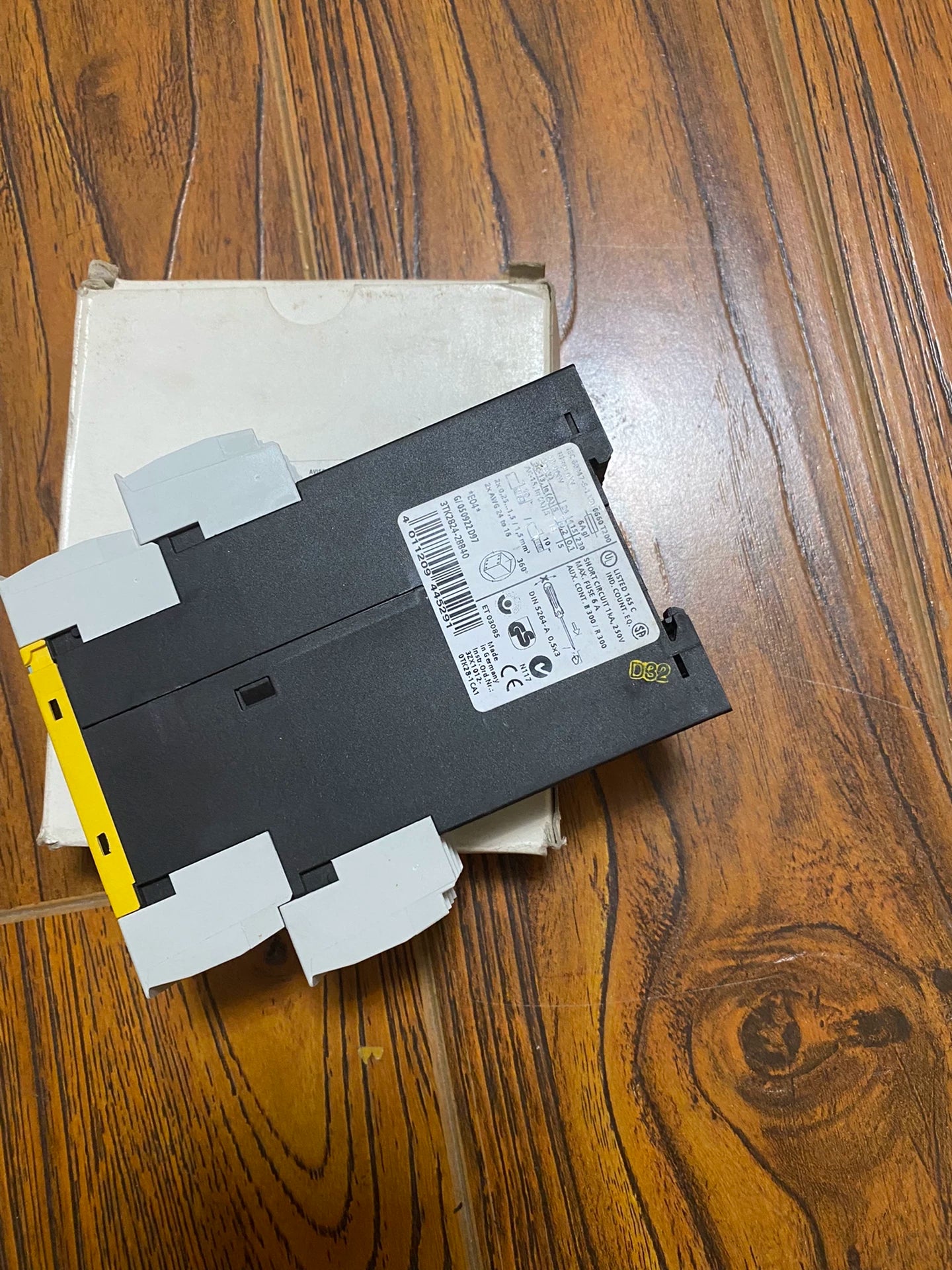 1pc new  SIEMENS 3TK2824-2BB40 24VDC