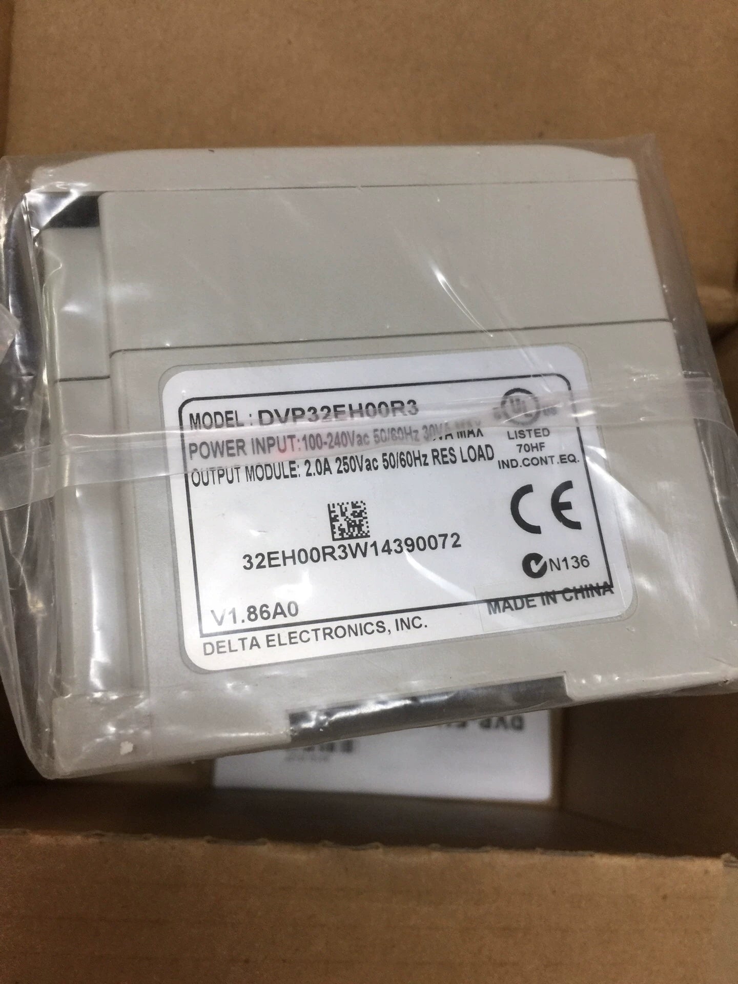 1pc New   Delta DVP32EH00R3