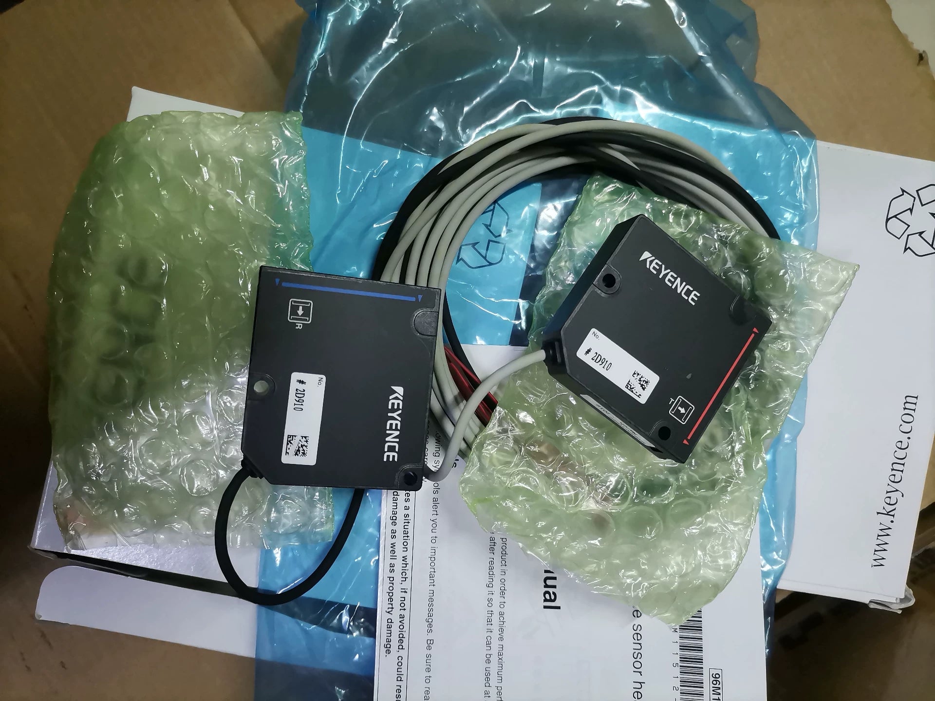 1pc New   KEYENCE LV-NH300