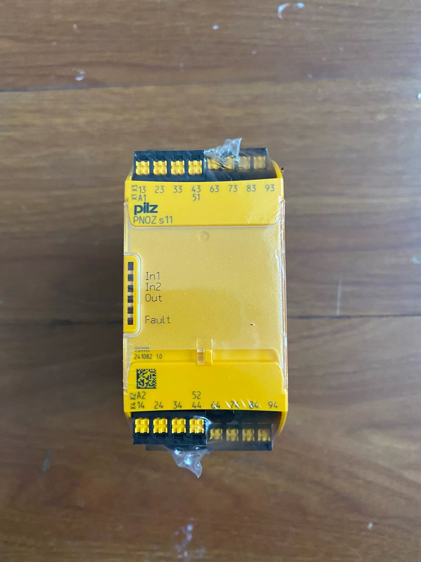 1pc new  PILZ PNOZ S11   751111 24VDC