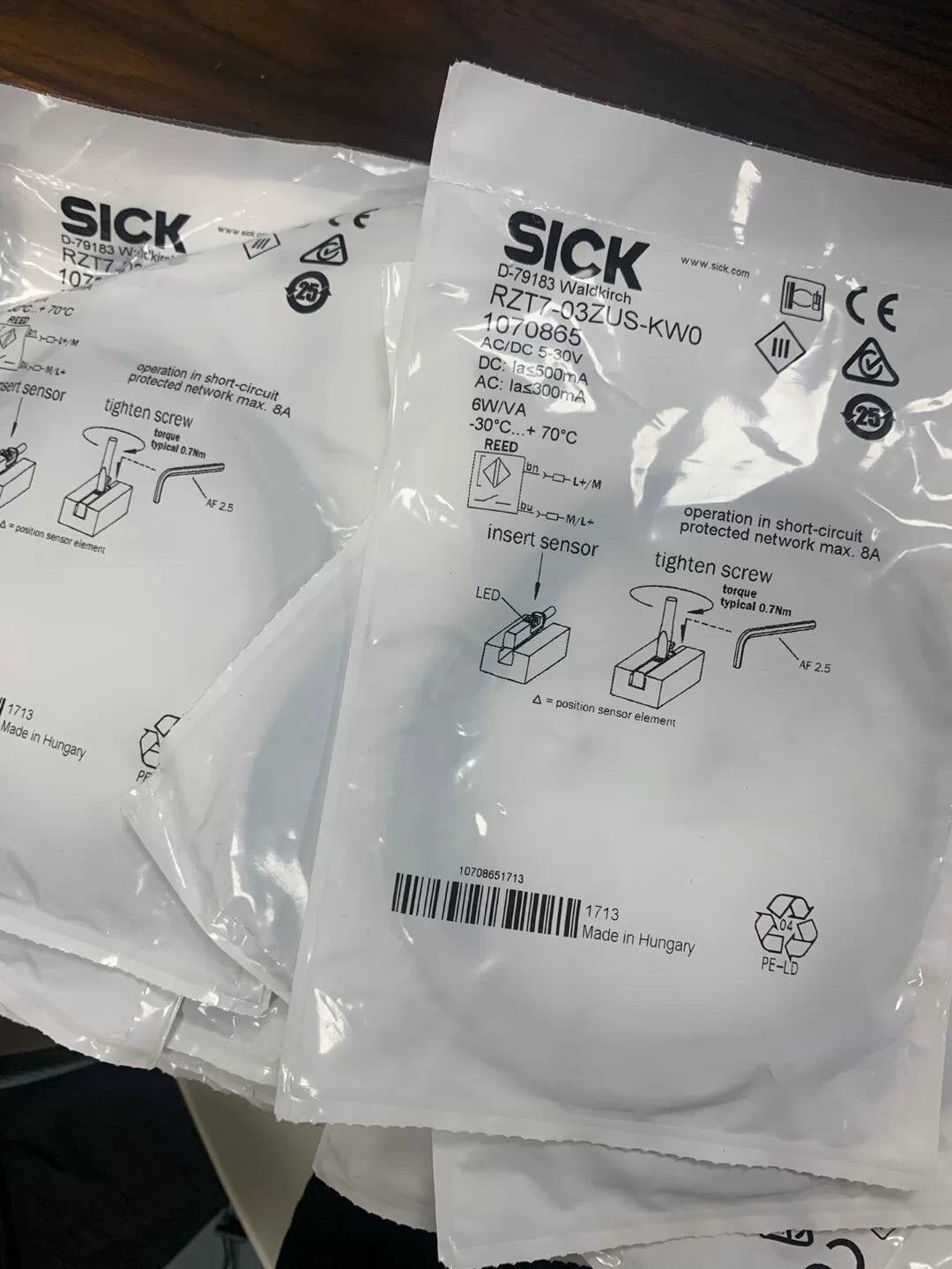 1pc new in box freeshipping SICK RZT7-03ZUS-KWO