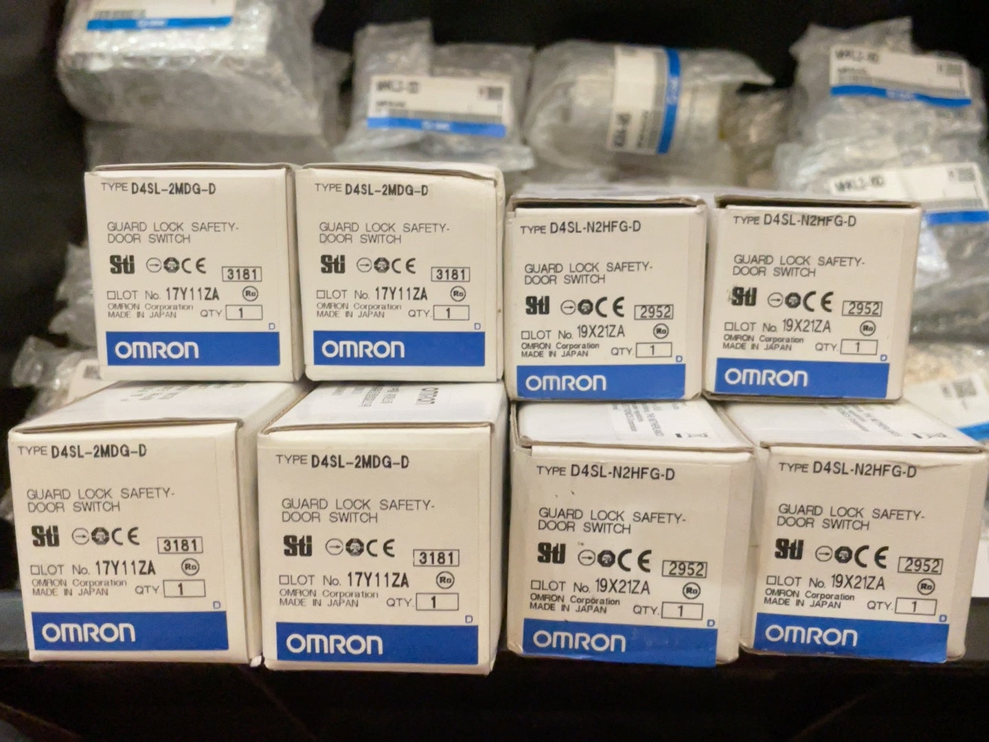 1pc new for Omron D4SL-N2HFG-D