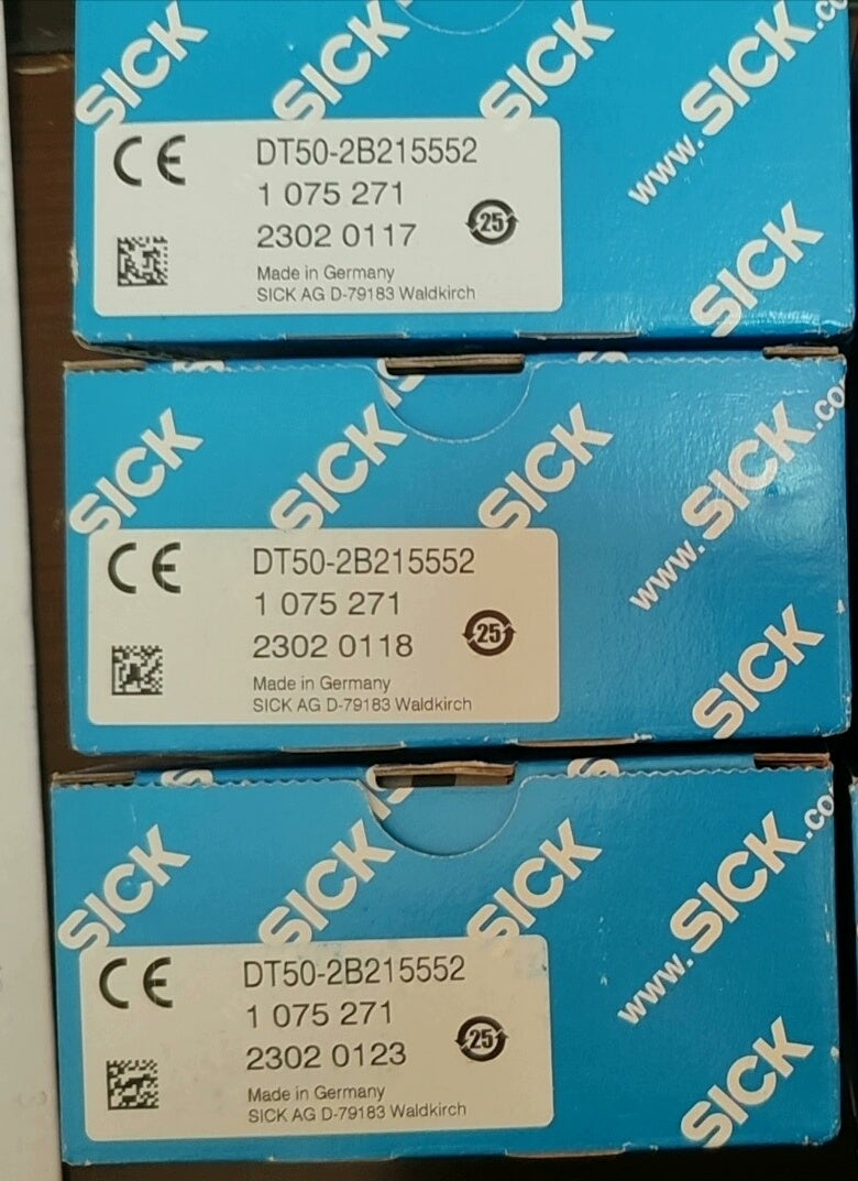 1pc new in box freeshipping SICK DT50-2B215552