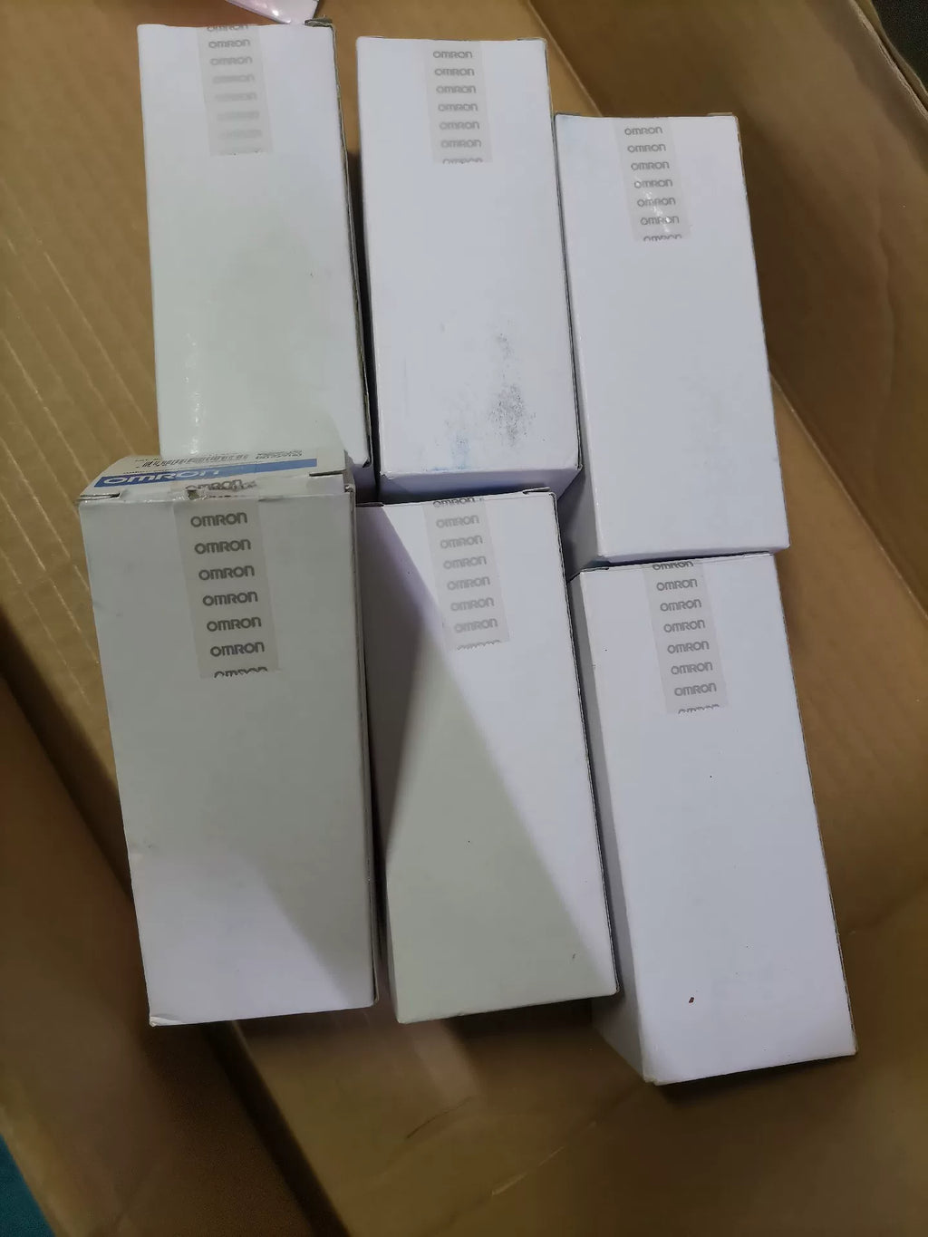1pc New   Omron XWT-OD16