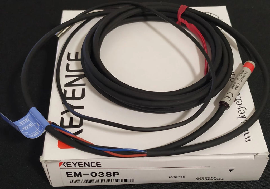 1pc New   KEYENCE EM-038P