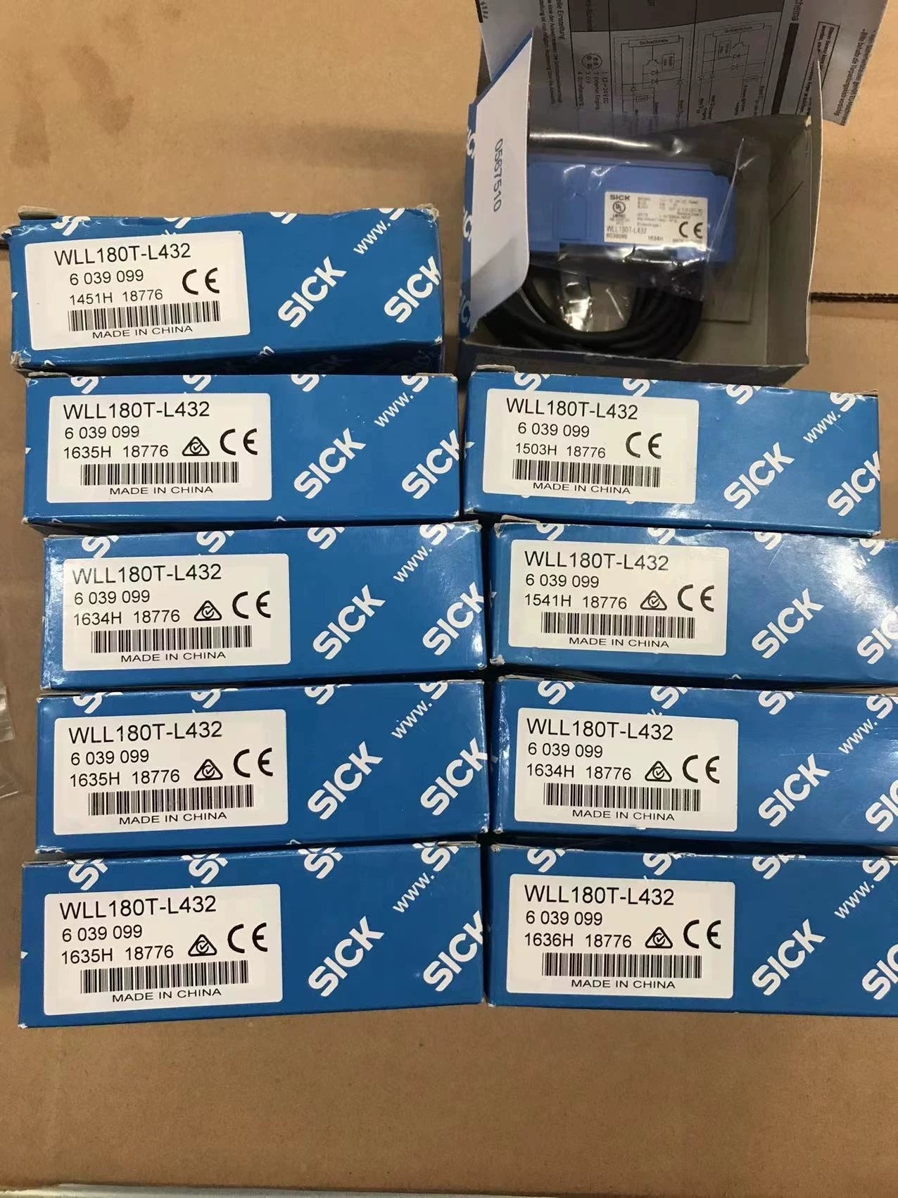 1pc New   SICK WLL180T-L432