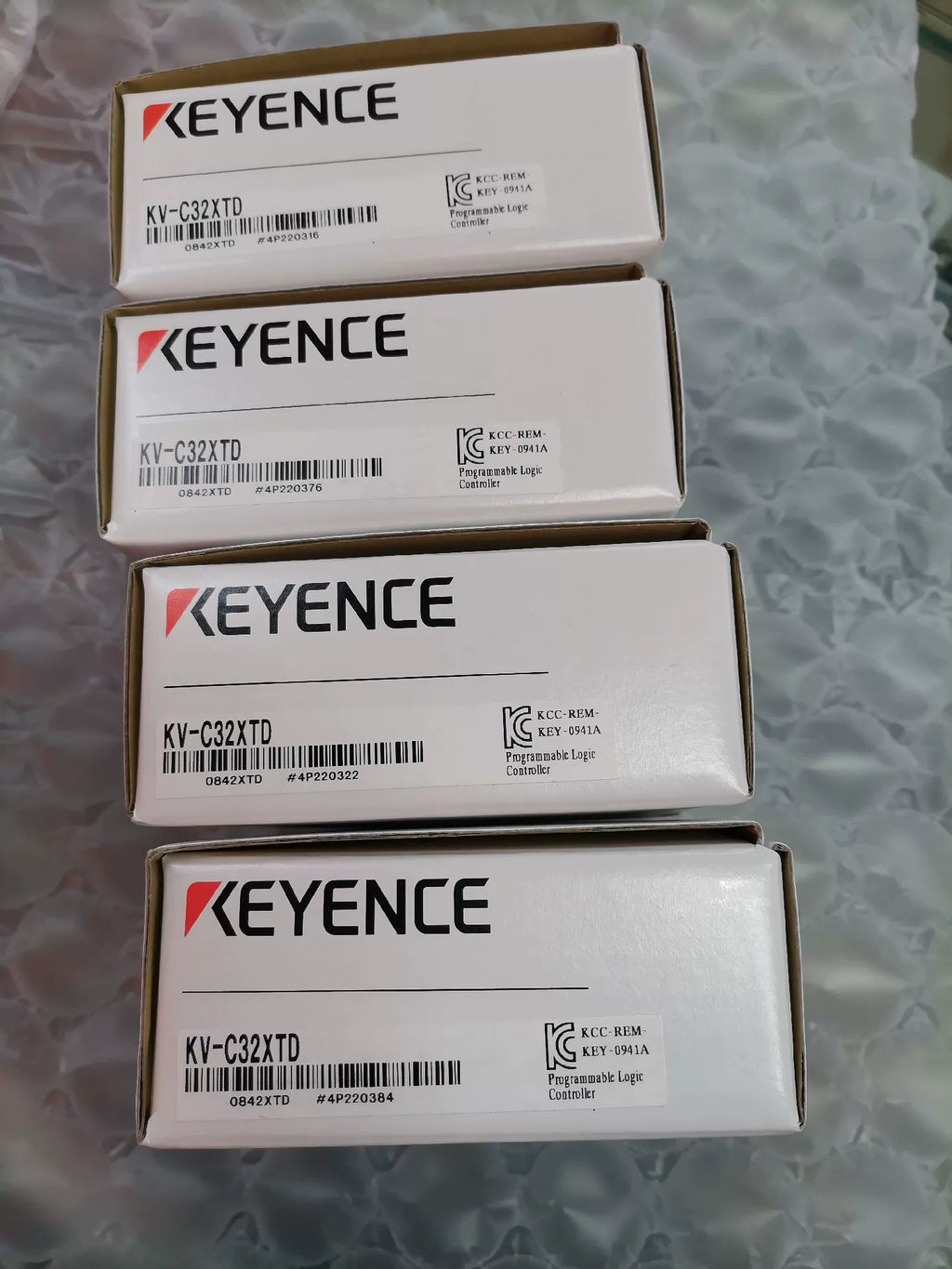 1pc New   KEYENCE KV-C32XTD