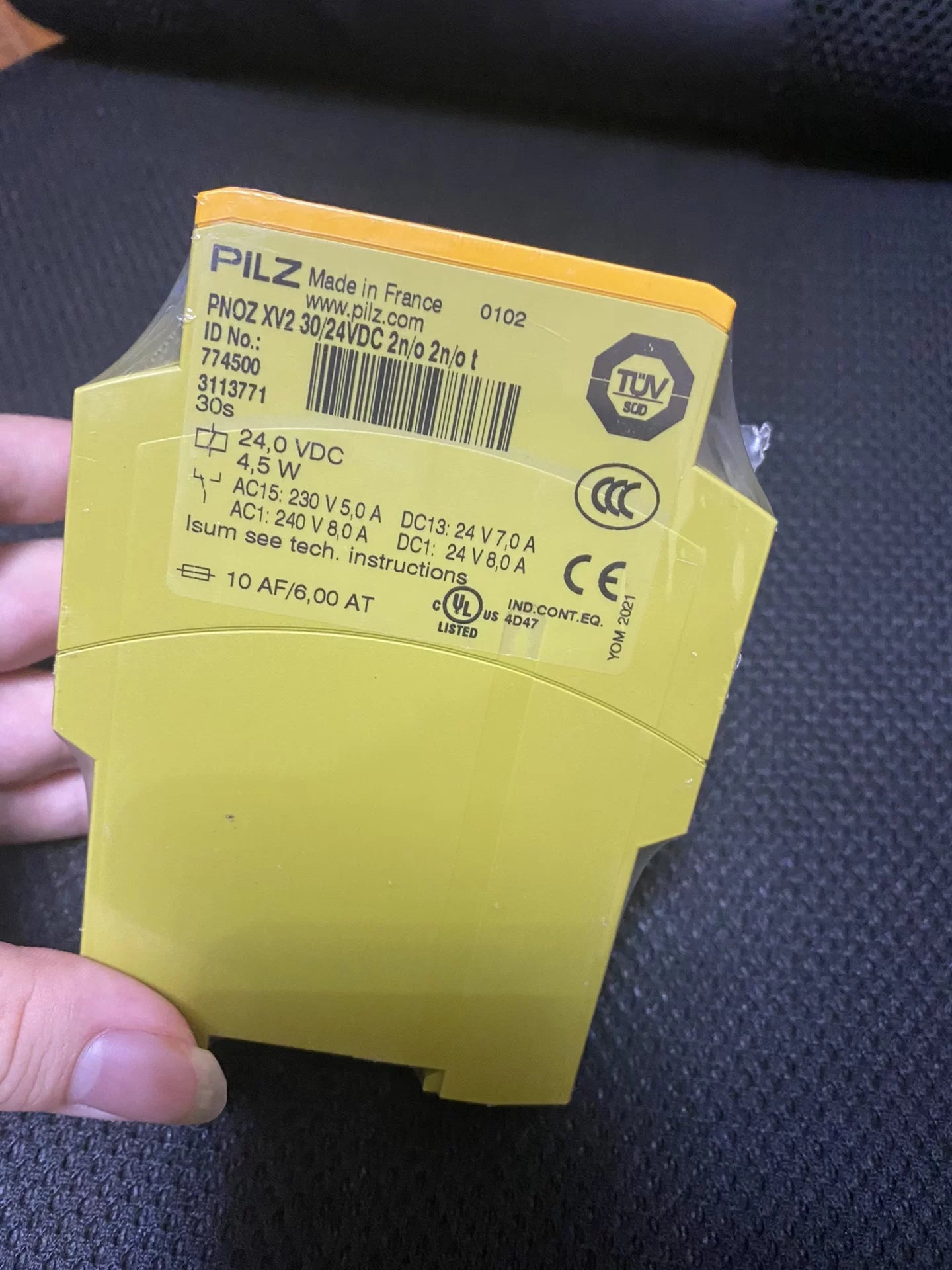 1pc new  PILZ 774500
