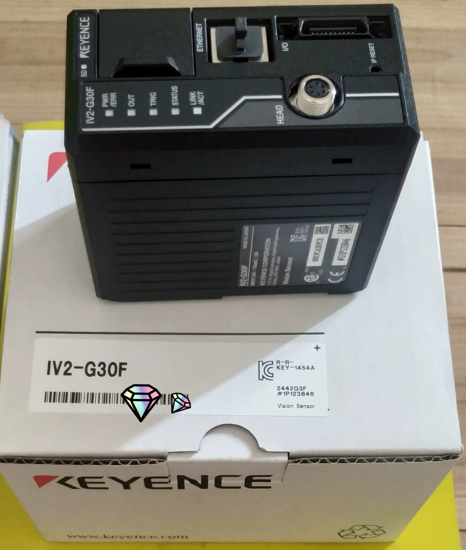 1pc New   KEYENCE IV2-G30F