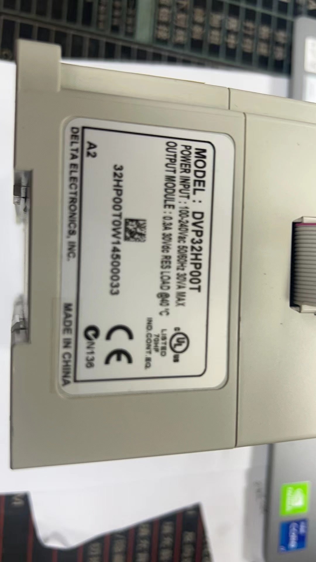 1pc new in box freeshipping Delta DVP32HP00T