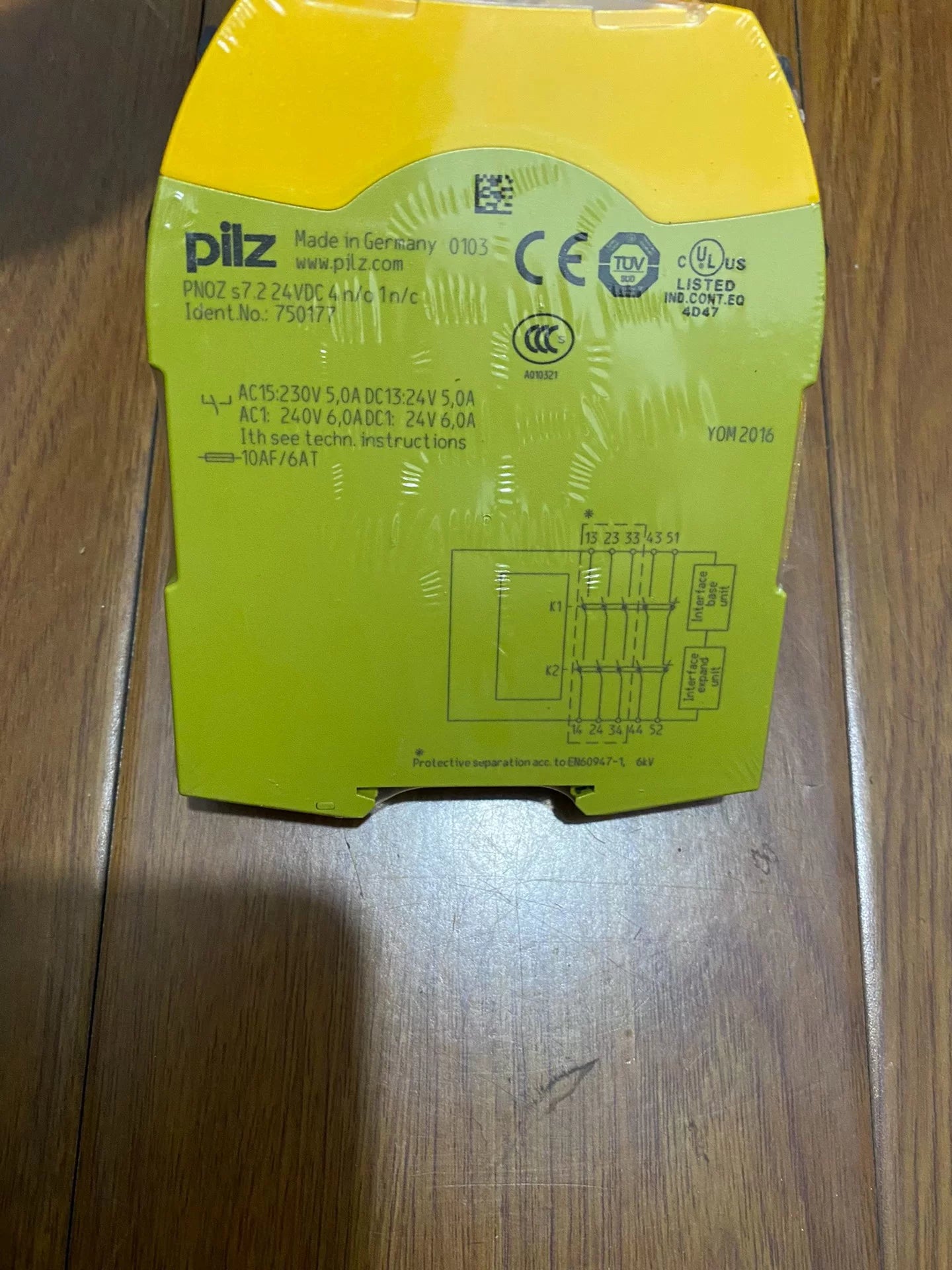 1pc new  Pilz 750177