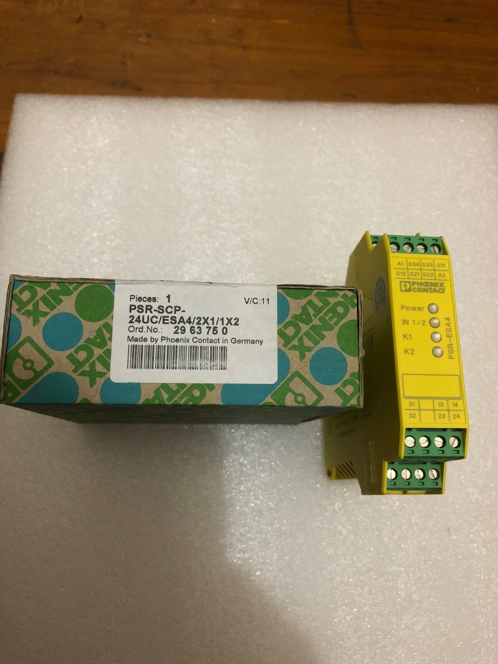 1pc new  phoenix   PSR-SCP-24UC/ESA4/2X1/1X2  2963750