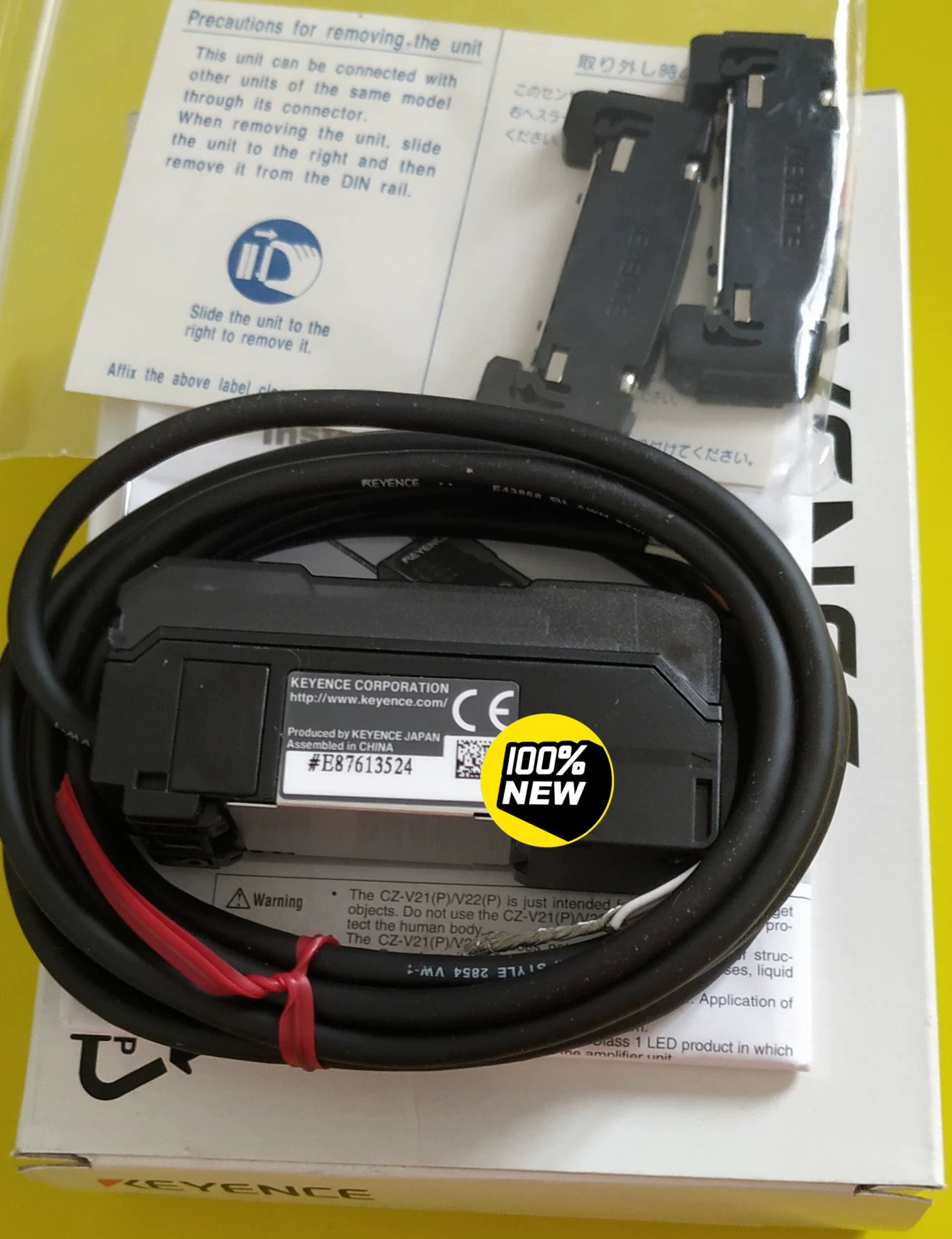 1pc New   KEYENCE  CZ-V22A