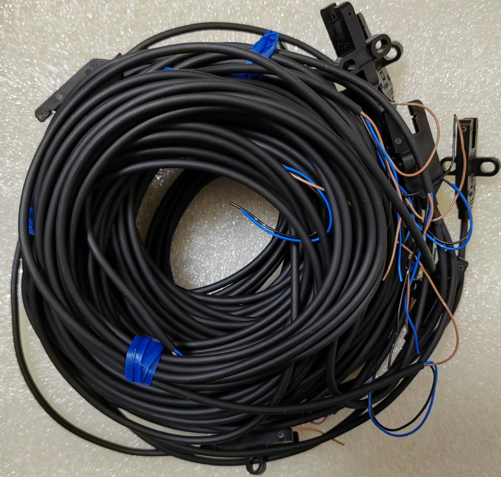 1pc New   Omron EE-SX772A
