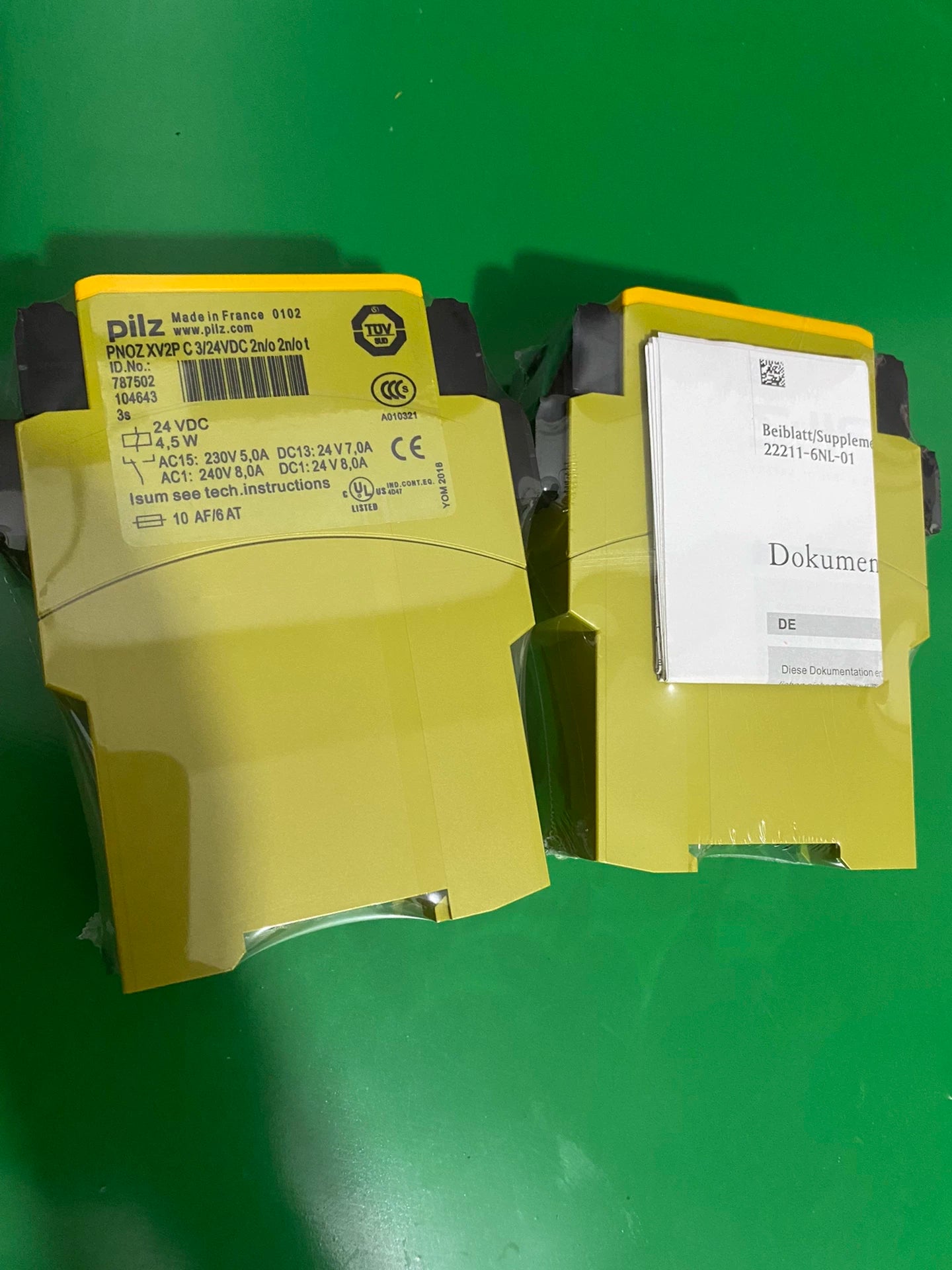 1pc new  PILZ PNOZ XV2P  787502