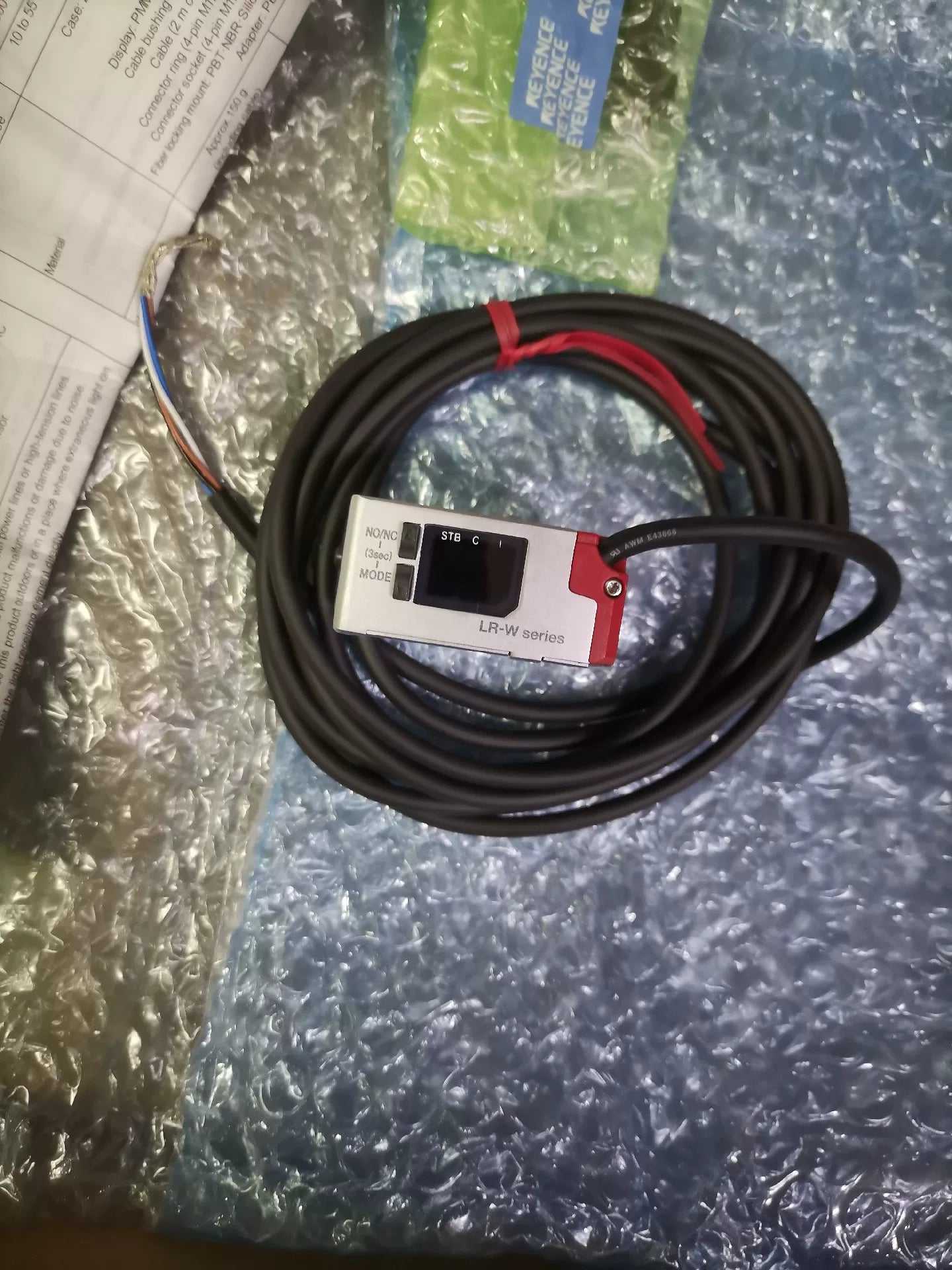 1pc New   KEYENCE LR-WF10
