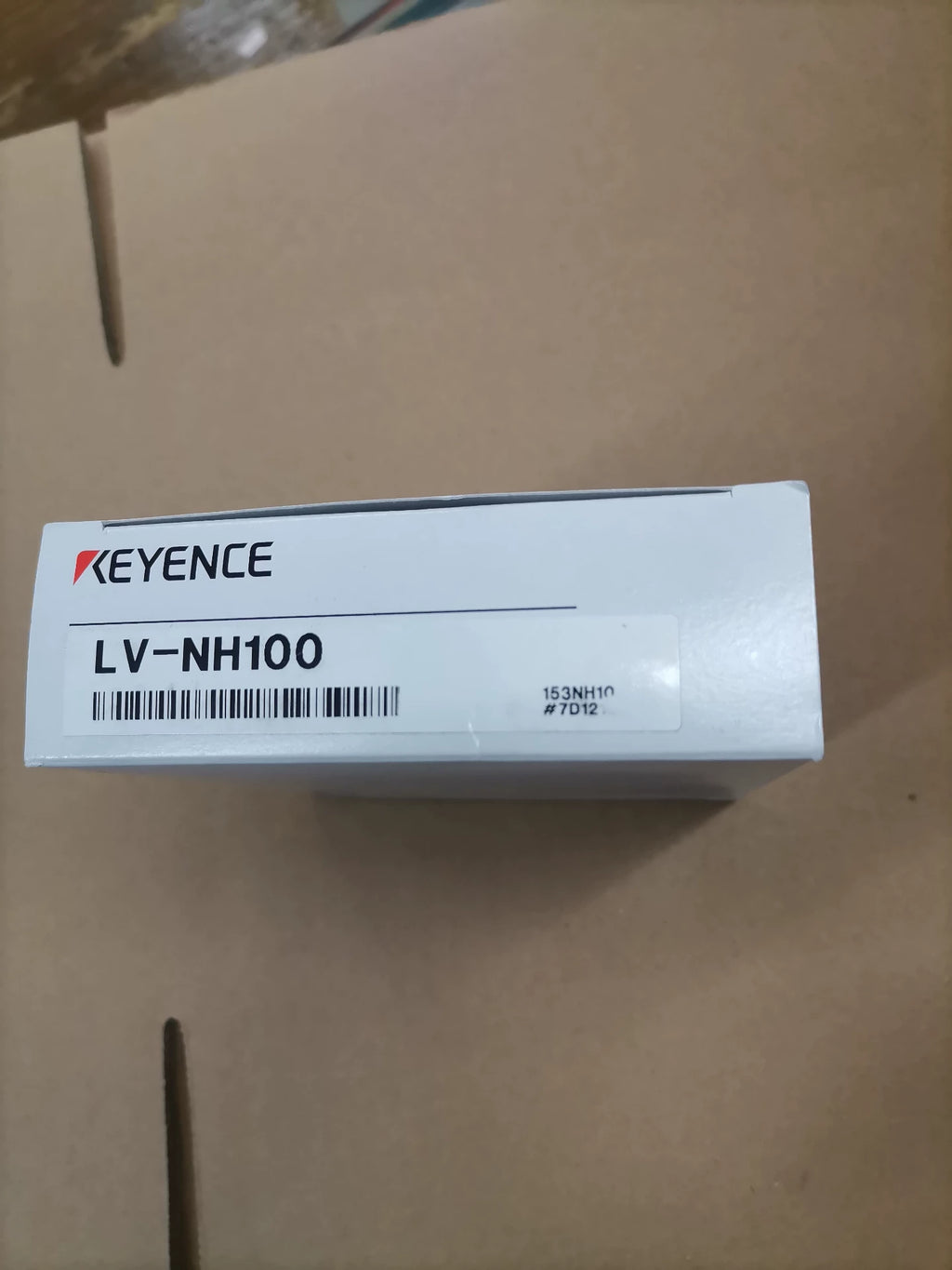 1pc New   KEYENCE LV-NH100