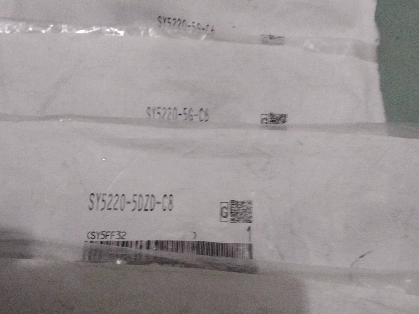 1pc new  SMC  SY5220-5GZ-C6