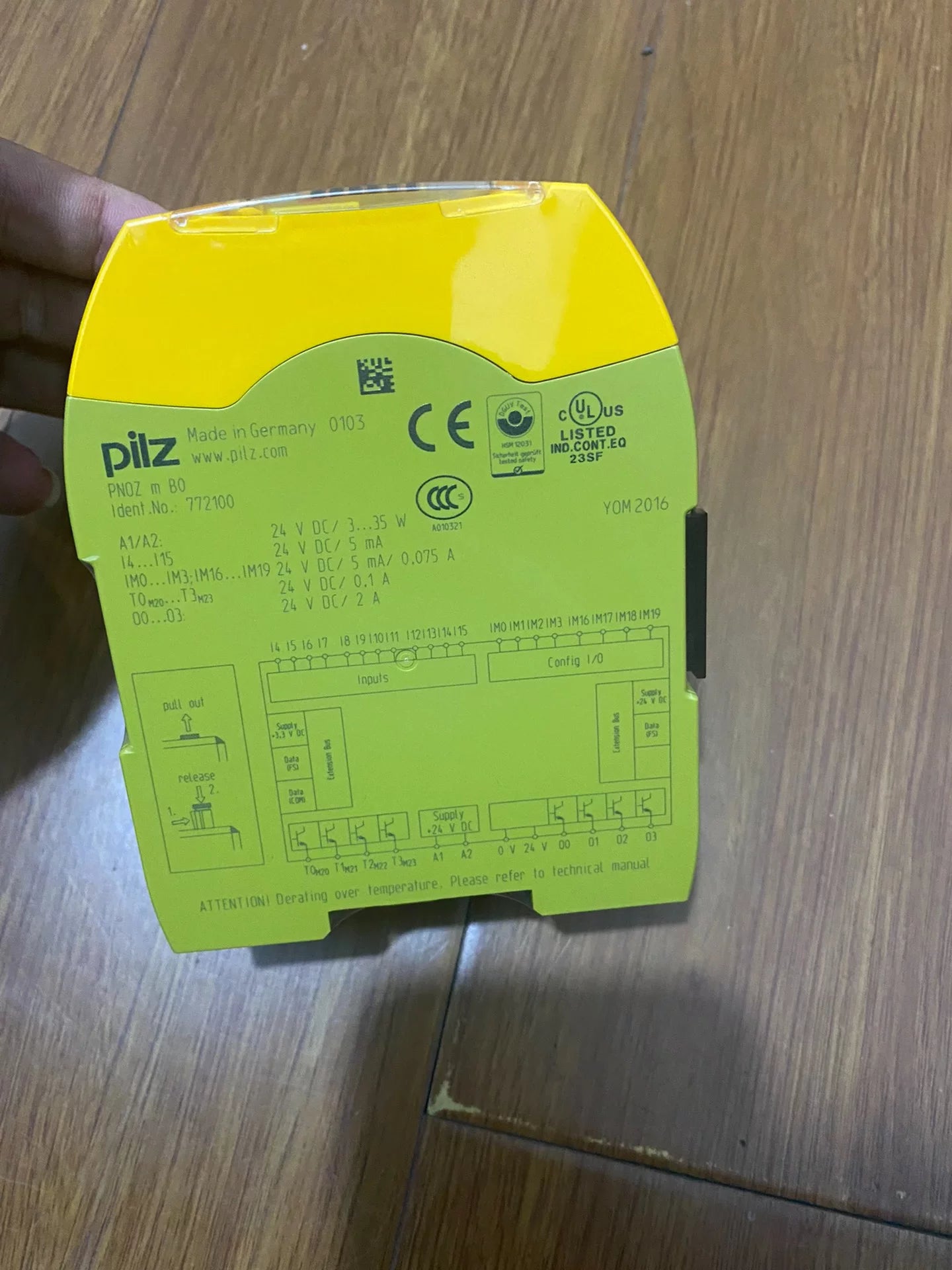 1pc new  PILZ 772100